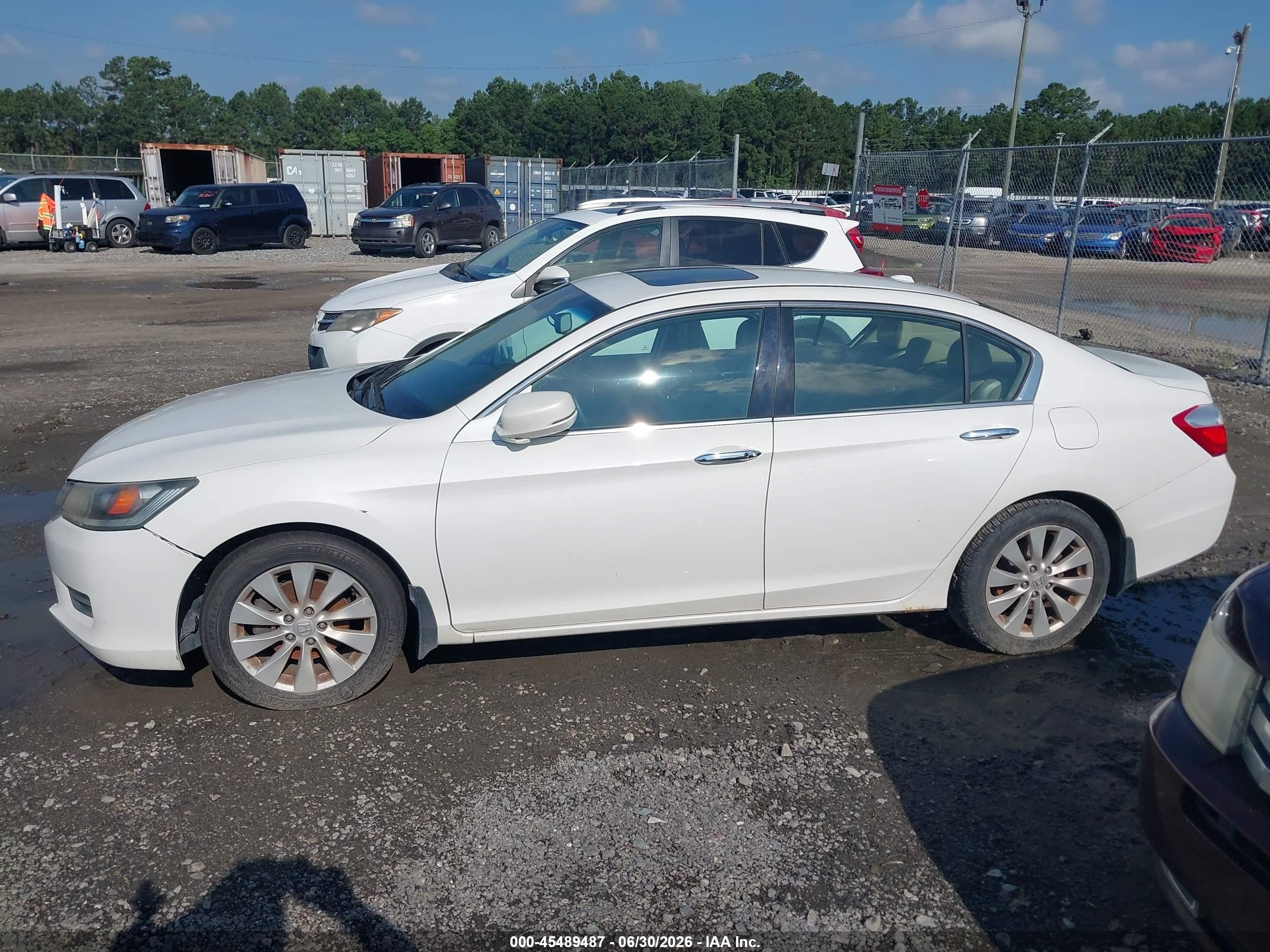 2014 Honda Accord Ex-l V-6 White vin: 1HGCR3F82EA005107