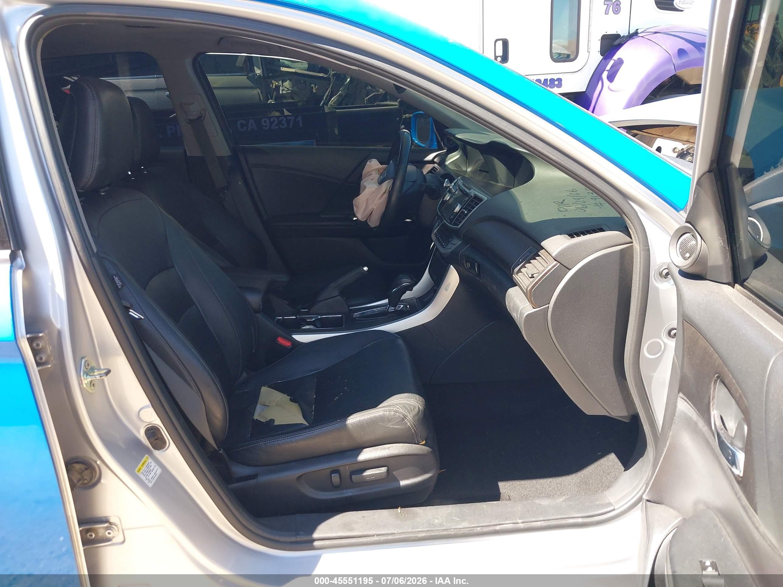 2014 Honda Accord Ex-l V-6 Blue vin: 1HGCR3F82EA022232