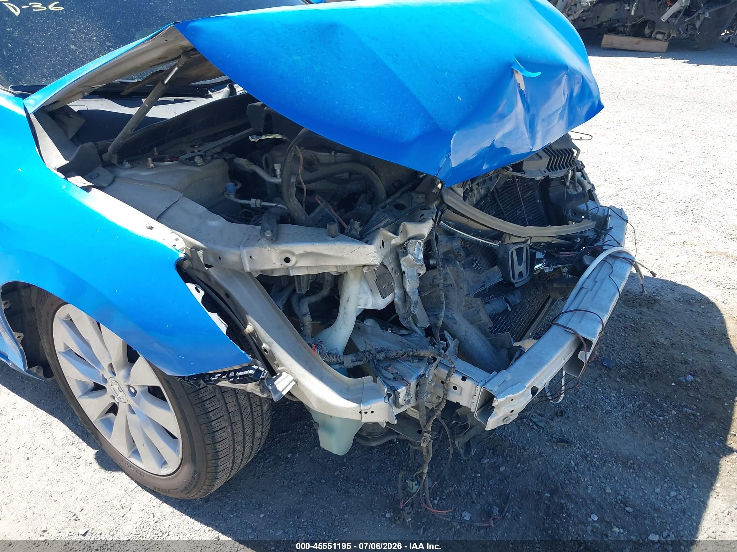 2014 Honda Accord Ex-l V-6 Blue vin: 1HGCR3F82EA022232