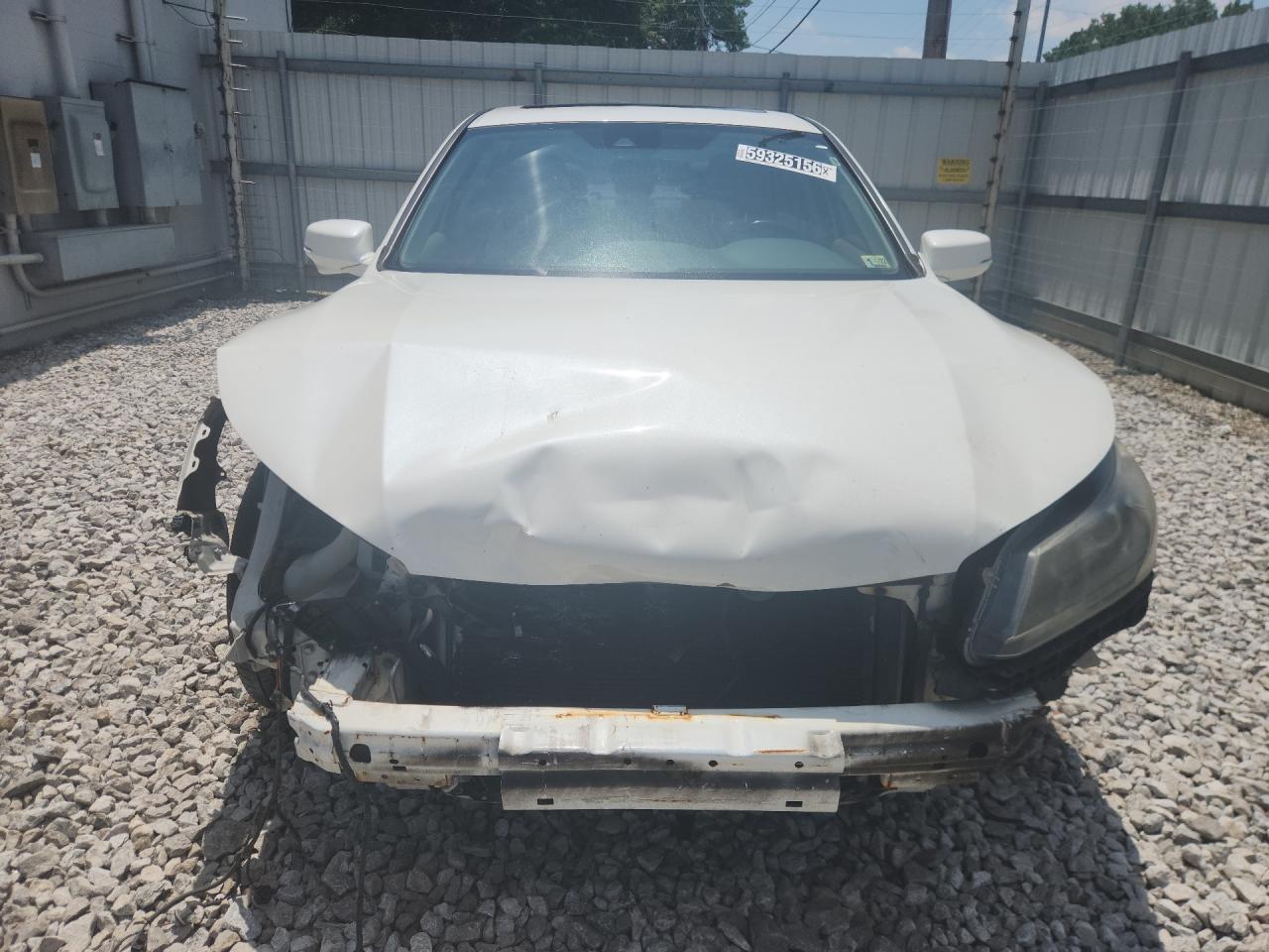 2015 Honda Accord Exl White vin: 1HGCR3F82FA014617 Damage: Front Bumper Reinforcement, Rust, > 12 Inches