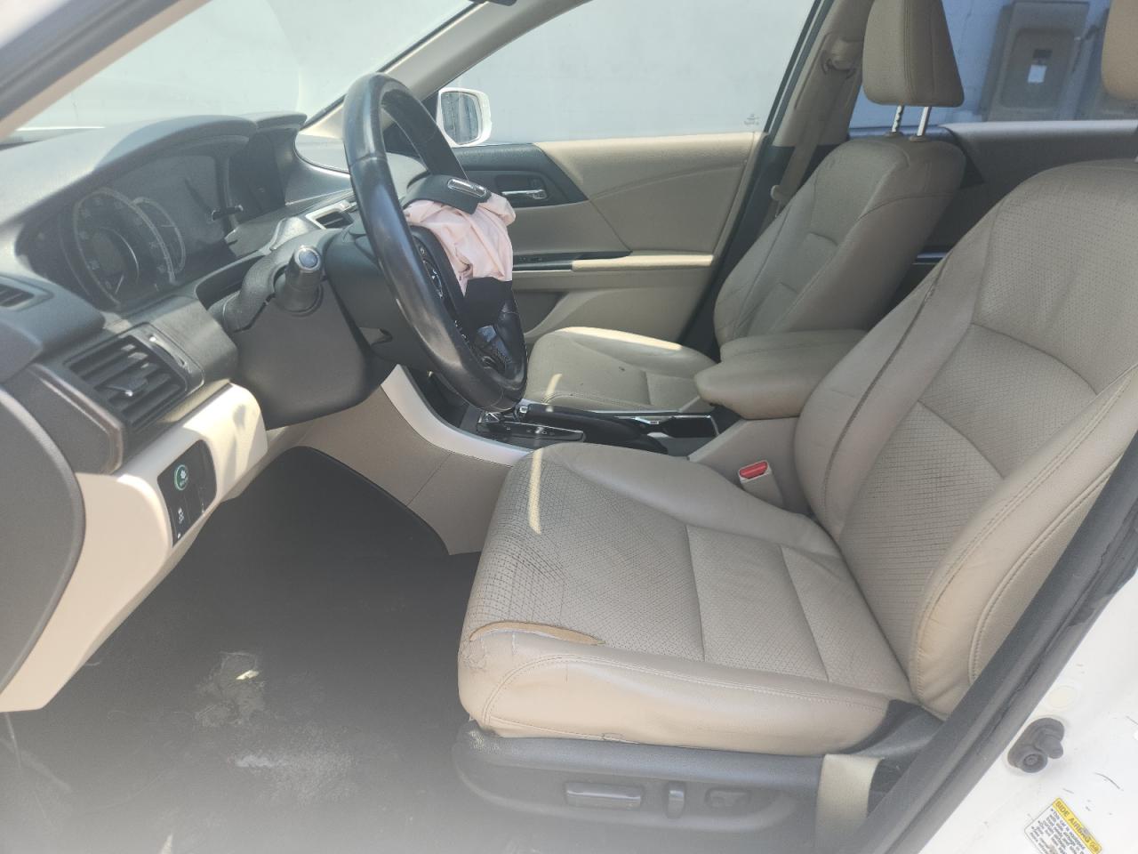 2015 Honda Accord Exl White vin: 1HGCR3F82FA014617 Damage: Airbag - Front Left, Deployed, Replacement Required