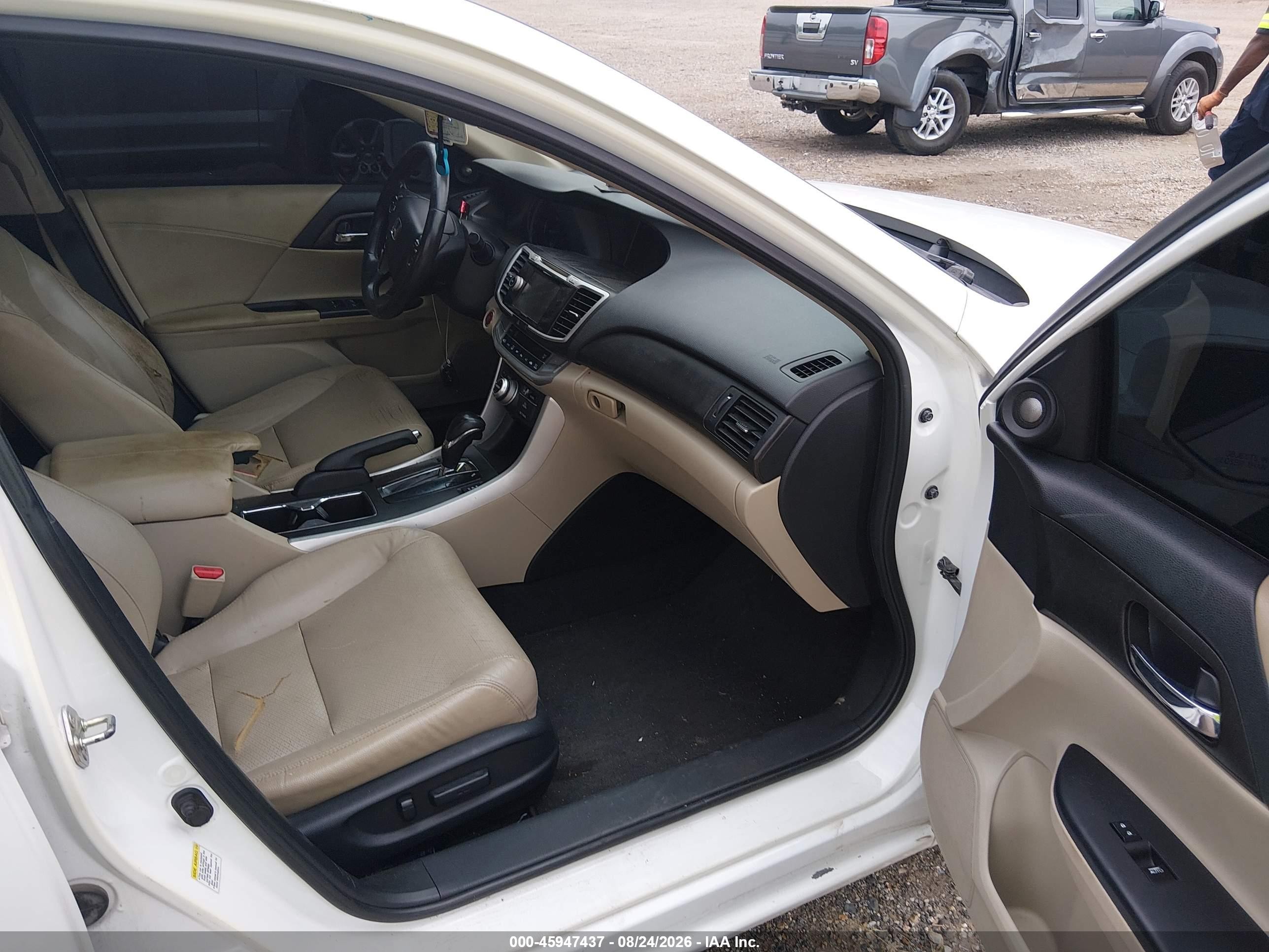 2013 Honda Accord Ex-l V-6 White vin: 1HGCR3F83DA014252