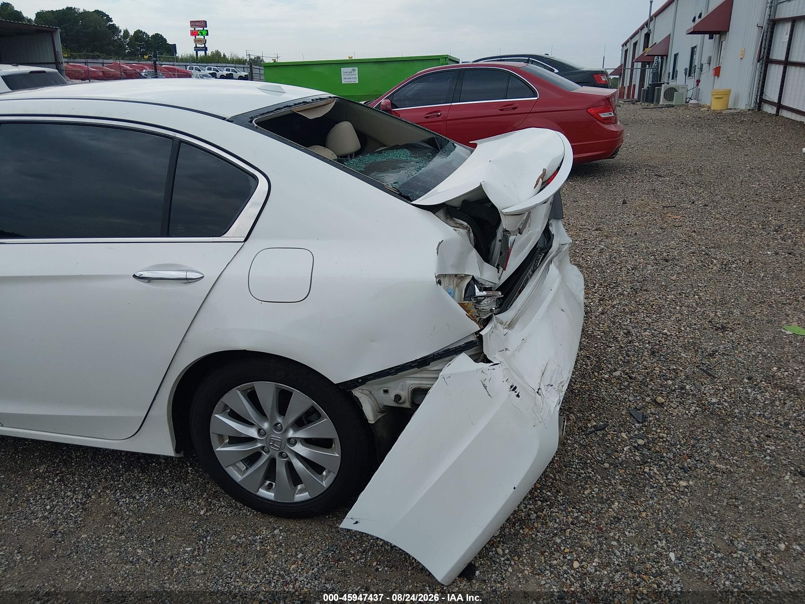 2013 Honda Accord Ex-l V-6 White vin: 1HGCR3F83DA014252