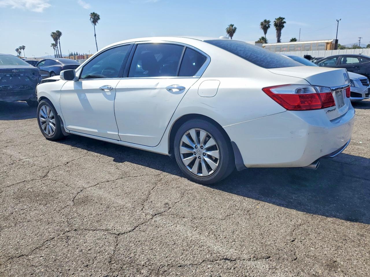 2013 Honda Accord Exl White vin: 1HGCR3F83DA025090