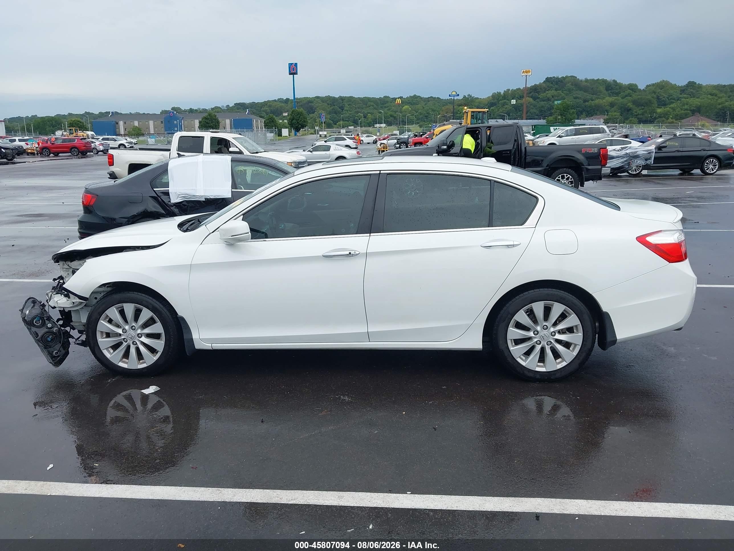 2015 Honda Accord Ex-l V-6 White vin: 1HGCR3F83FA015310