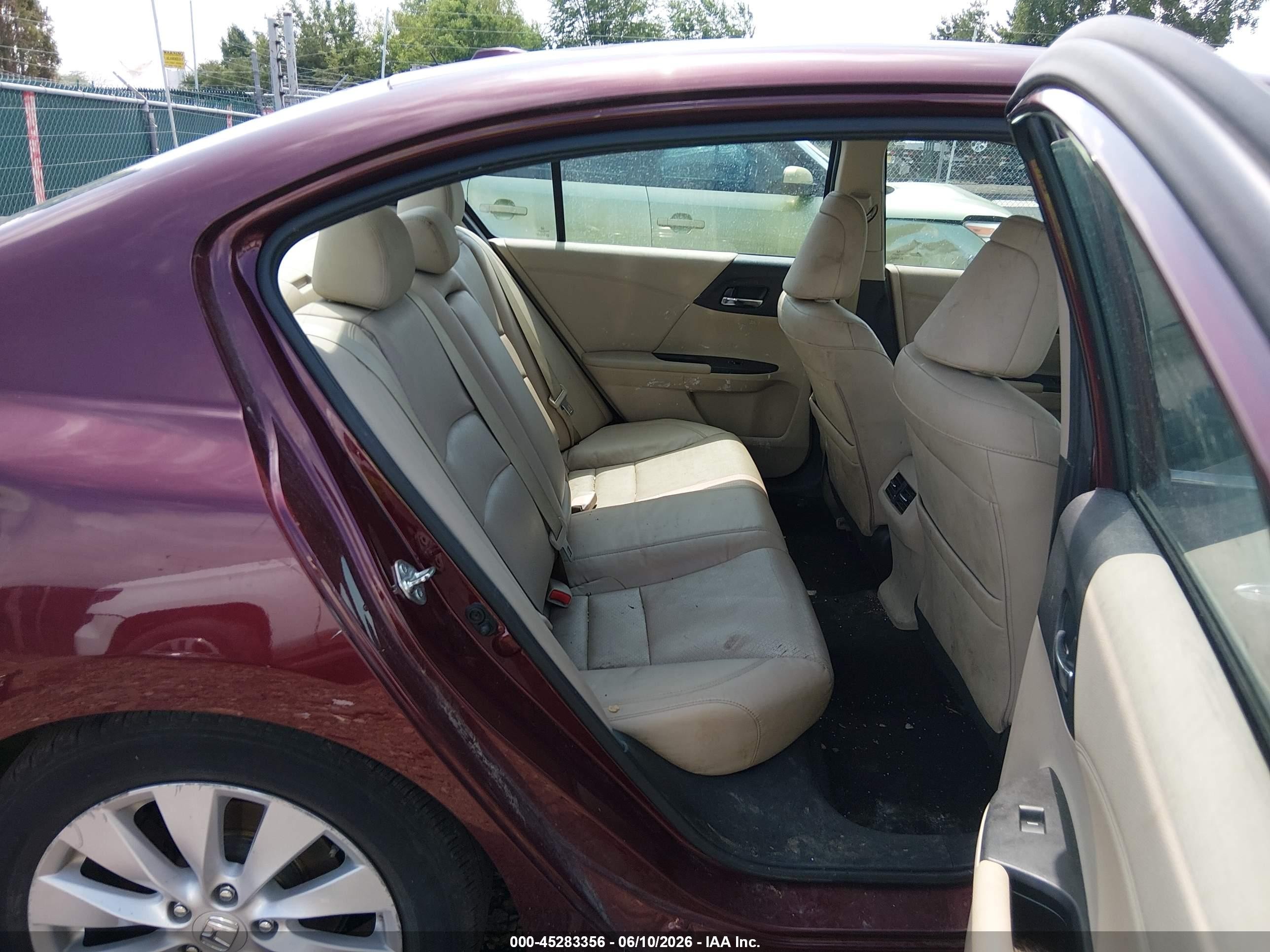 2015 Honda Accord Ex-l V-6 Red vin: 1HGCR3F83FA031975