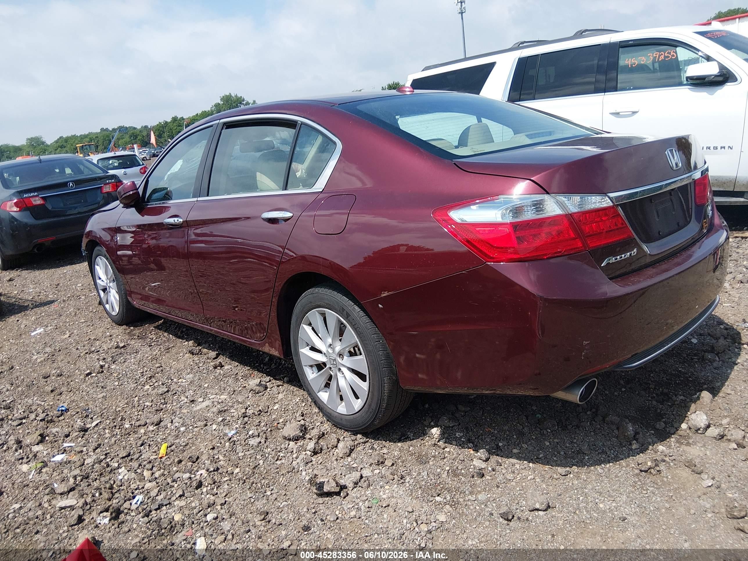 2015 Honda Accord Ex-l V-6 Red vin: 1HGCR3F83FA031975