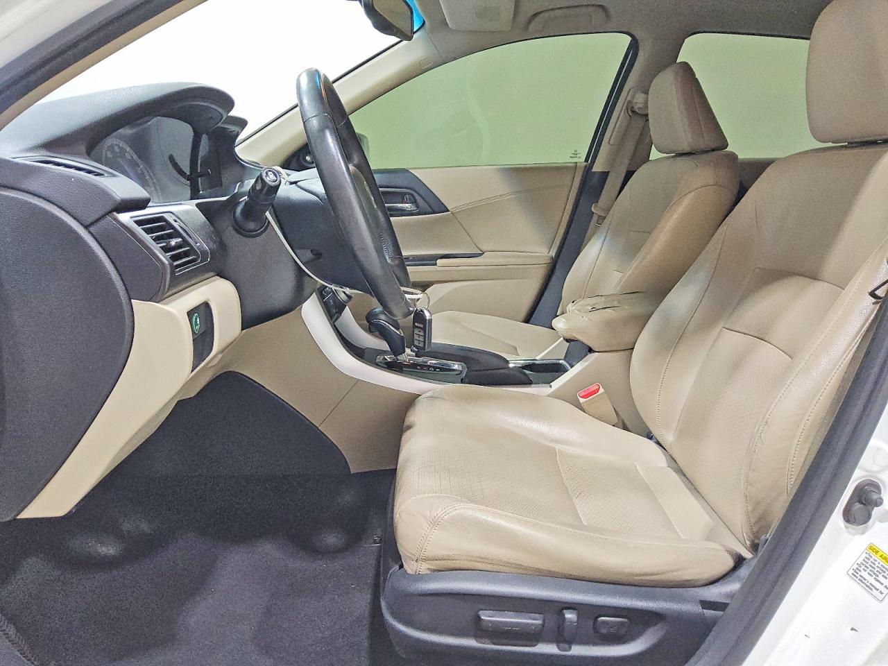 2013 Honda Accord Exl White vin: 1HGCR3F84DA002918