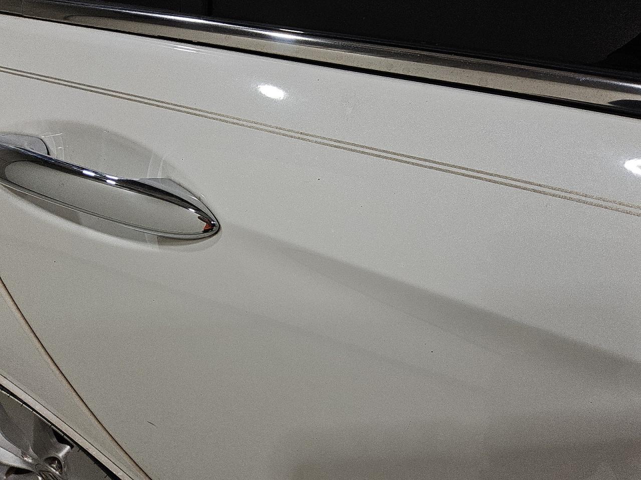 2013 Honda Accord Exl White vin: 1HGCR3F84DA002918 Damage: Right Rear Door, Heavy Scratch, 1/2 To 1 Inch