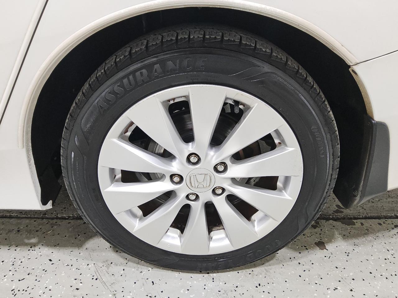 2013 Honda Accord Exl White vin: 1HGCR3F84DA002918 Damage: Left Rear Wheel, Curb Rash, 2 To 3 Inches