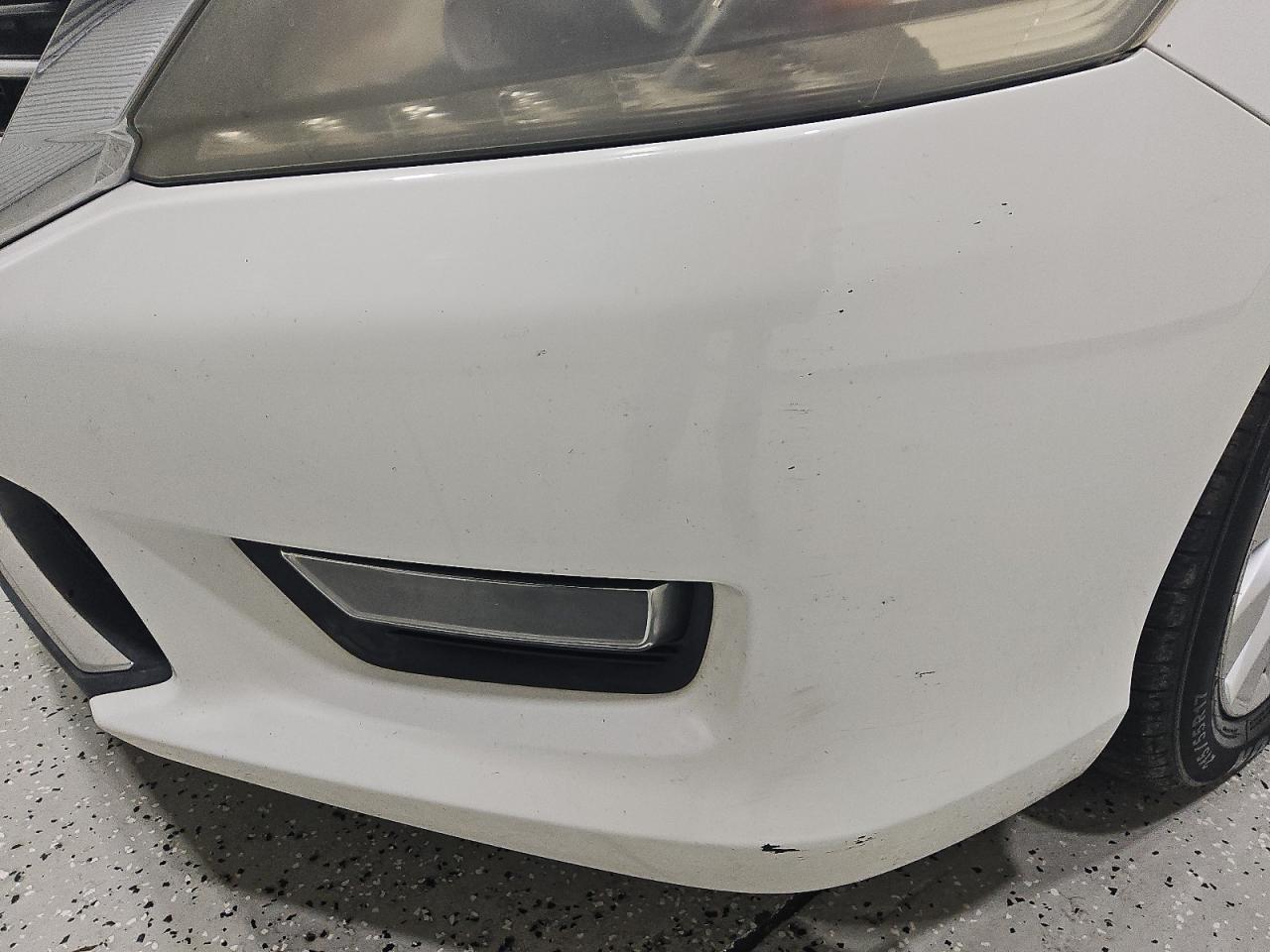 2013 Honda Accord Exl White vin: 1HGCR3F84DA002918 Damage: Front Bumper, Scraped, 1/2 To 1 Inch