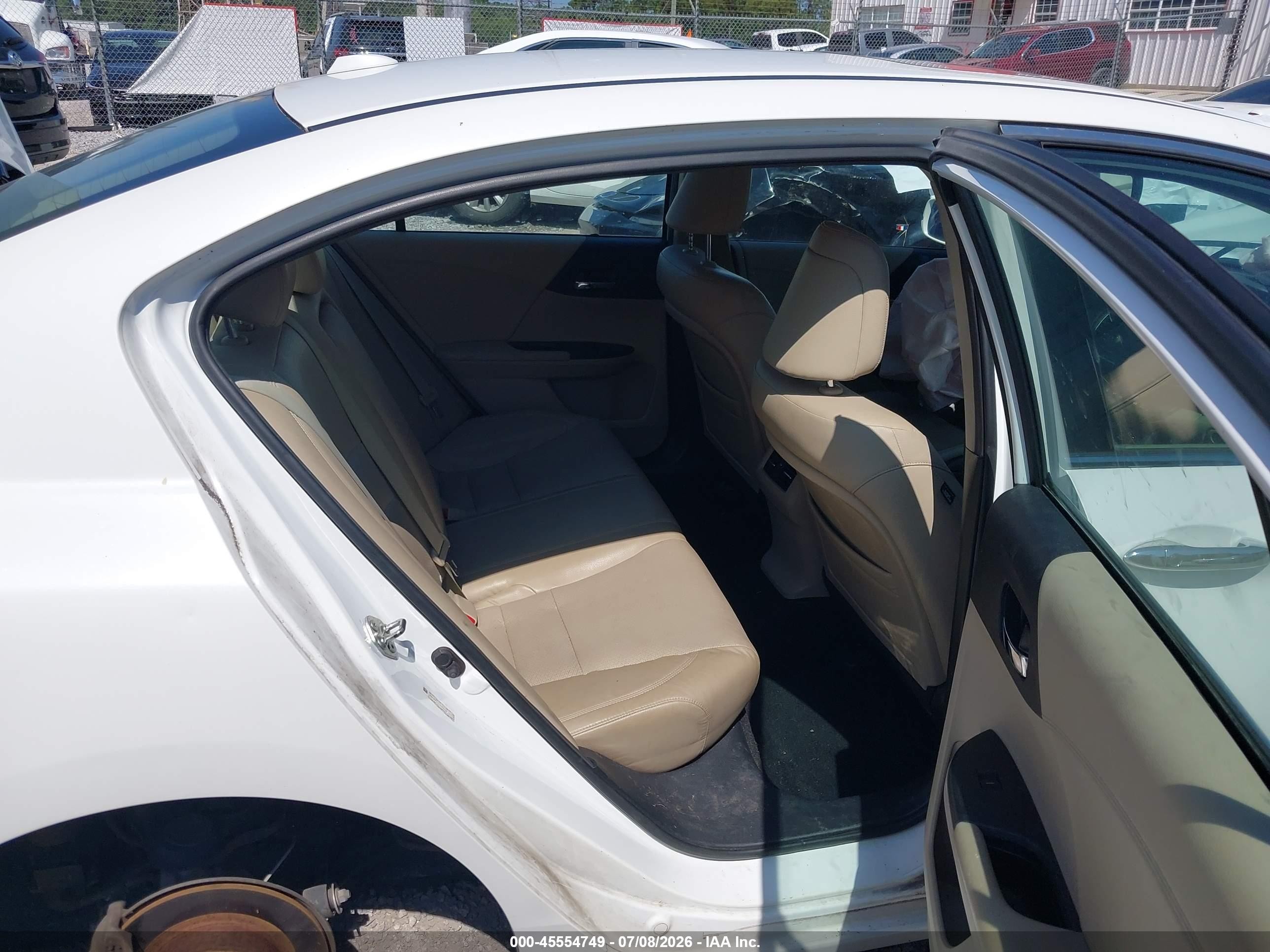 2013 Honda Accord Ex-l V-6 White vin: 1HGCR3F84DA006435