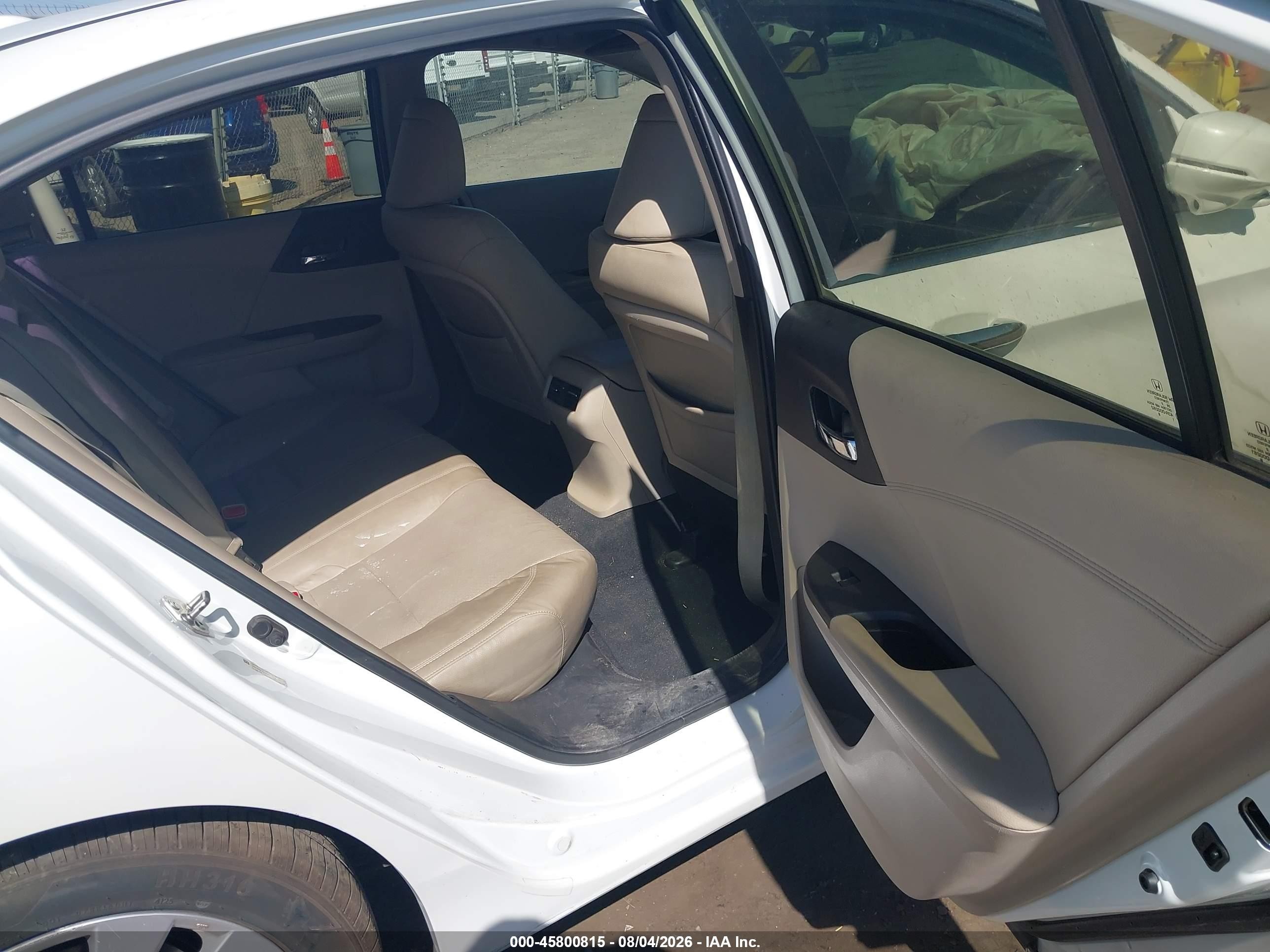 2013 Honda Accord Ex-l V-6 White vin: 1HGCR3F84DA007309