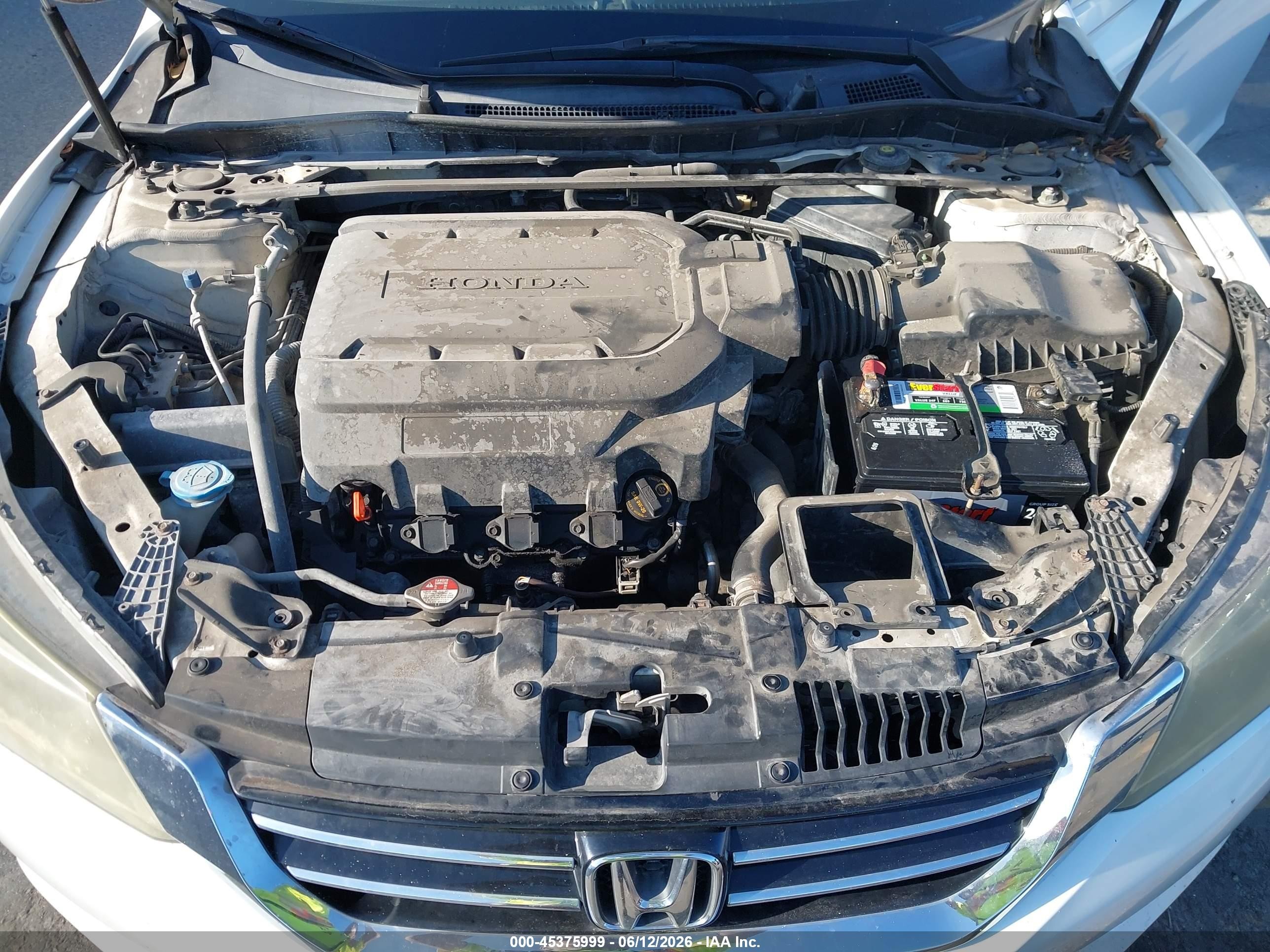 2013 Honda Accord Ex-l V-6 White vin: 1HGCR3F84DA007374
