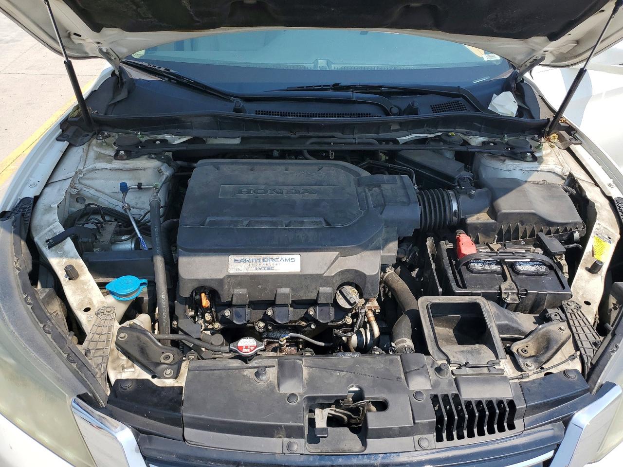 2013 Honda Accord Exl White vin: 1HGCR3F84DA011201