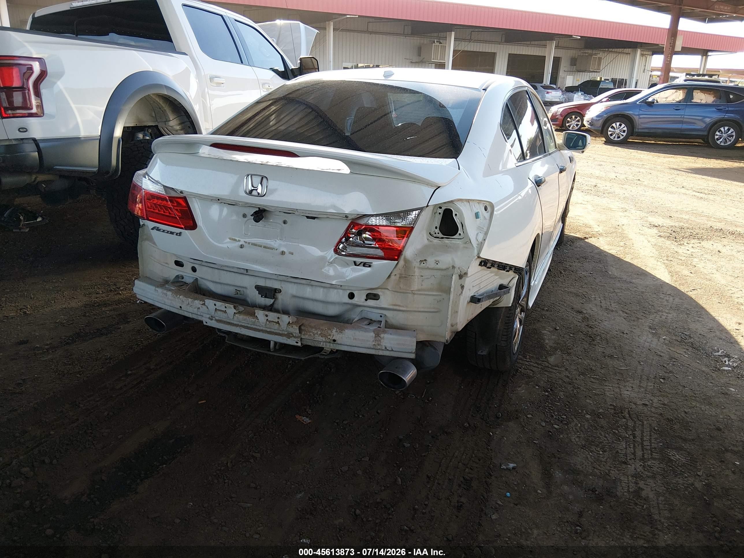 2013 Honda Accord Ex-l V-6 White vin: 1HGCR3F84DA014342