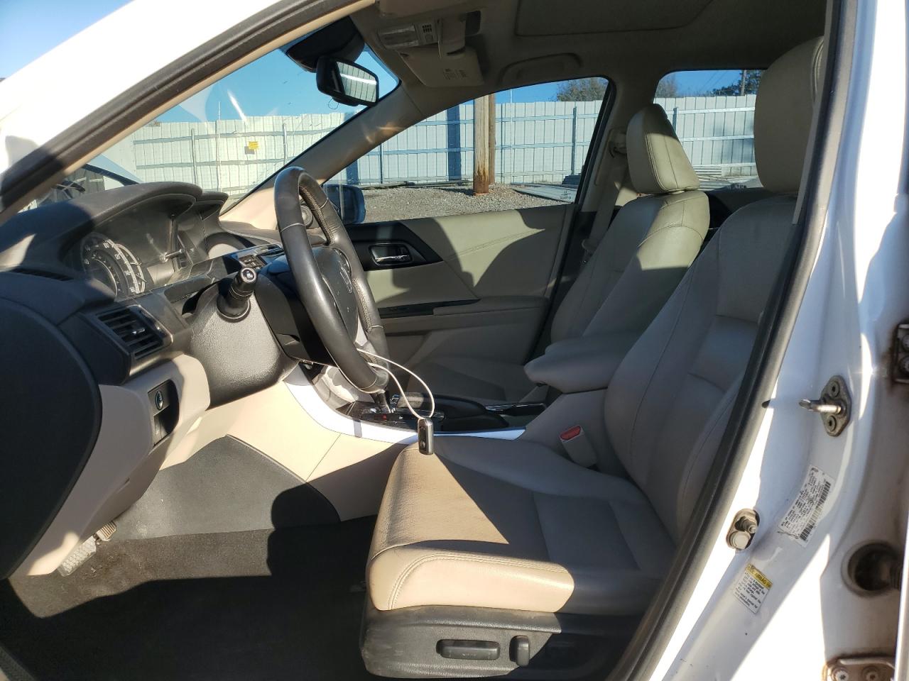 2014 Honda Accord Exl White vin: 1HGCR3F84EA009207