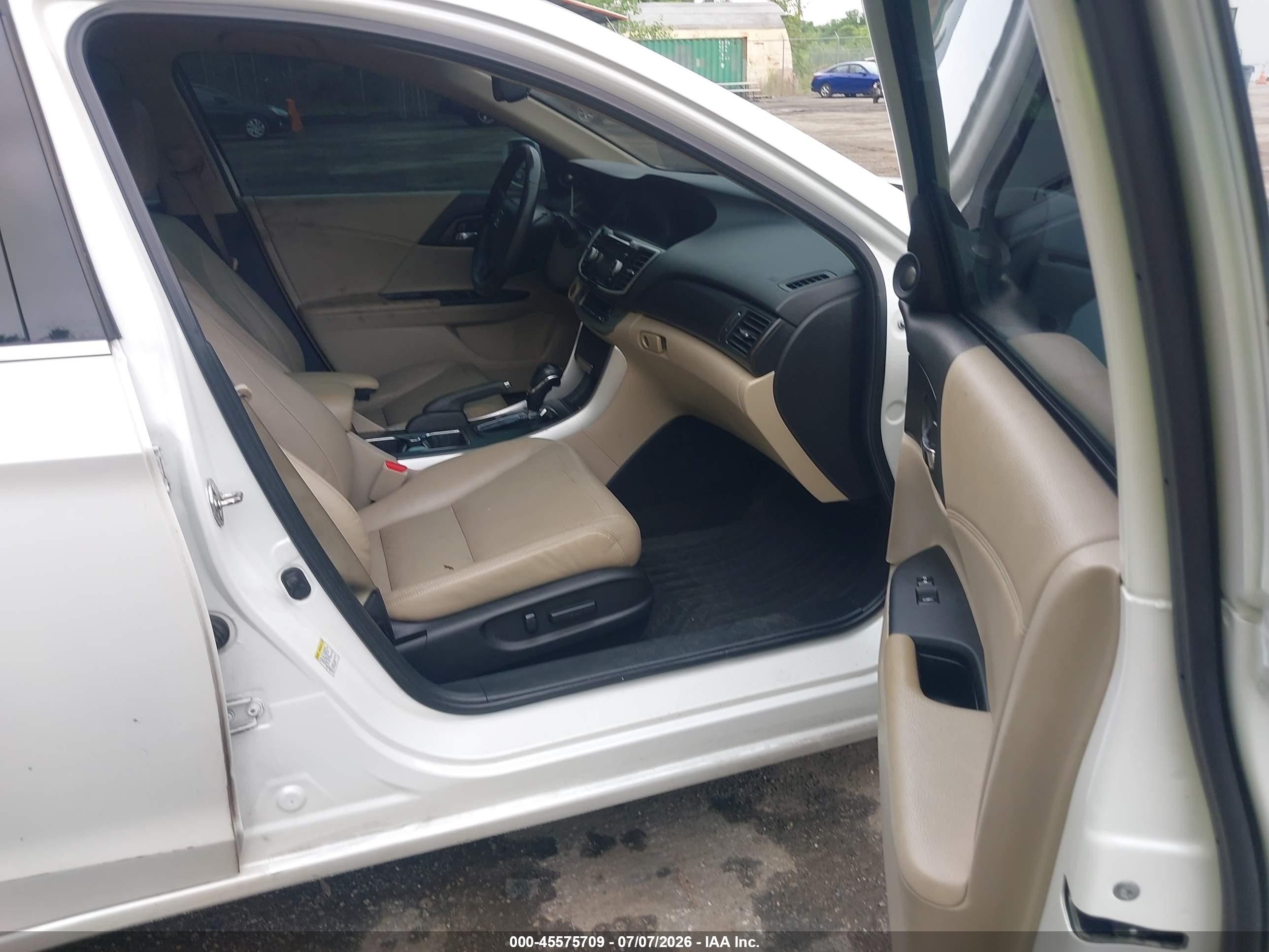 2014 Honda Accord Ex-l V-6 White vin: 1HGCR3F84EA034852