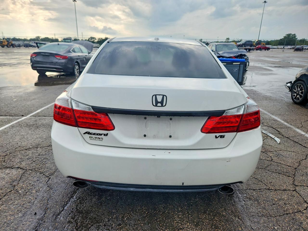2015 Honda Accord Exl White vin: 1HGCR3F84FA025652