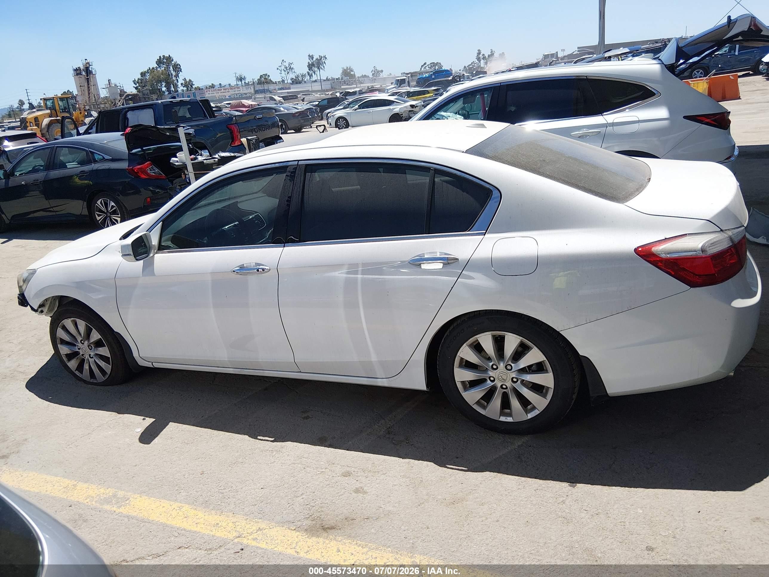 2015 Honda Accord Ex-l V-6 White vin: 1HGCR3F84FA036389