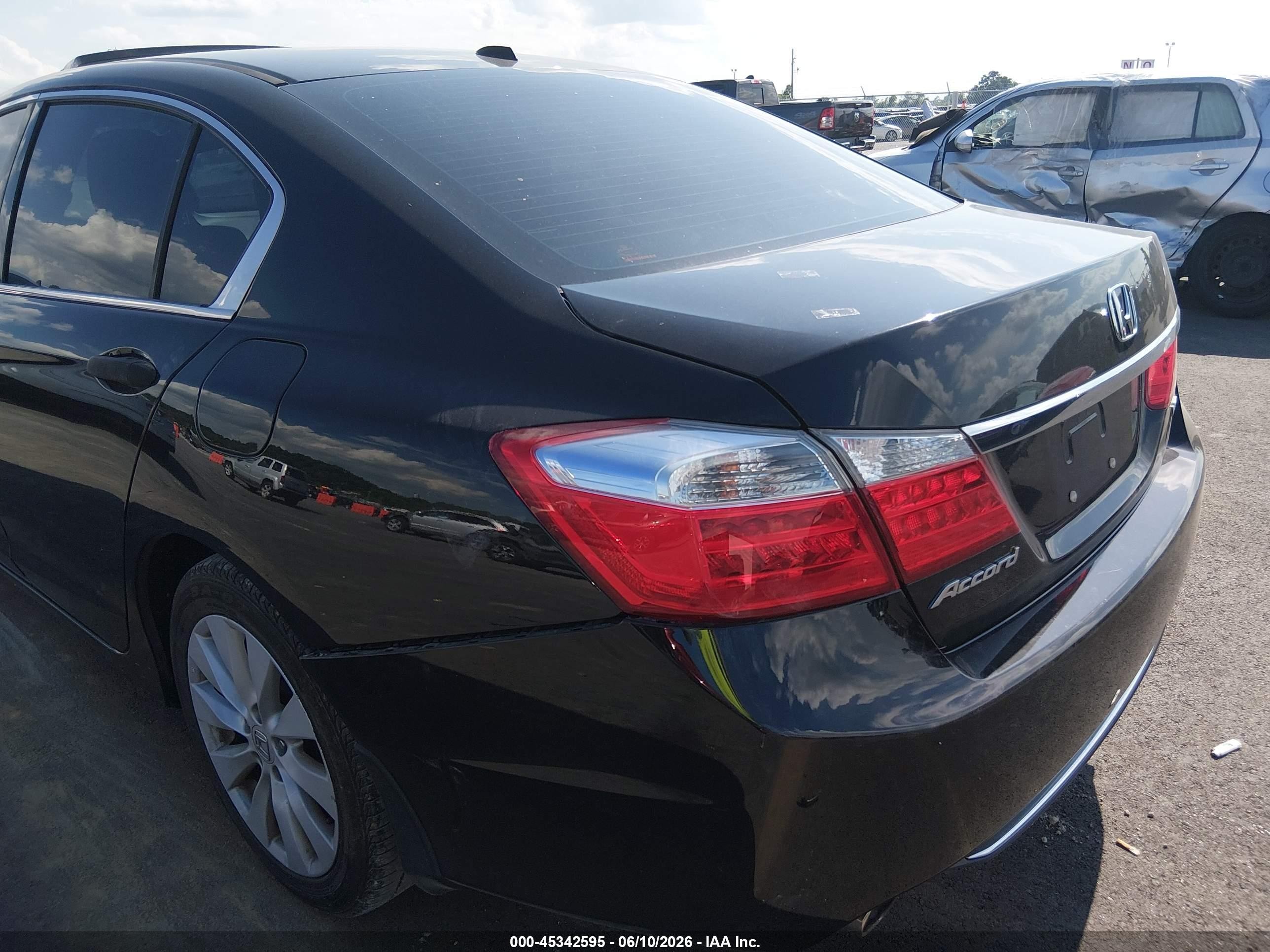 2015 Honda Accord Ex-l V-6 Черный vin: 1HGCR3F84FA037641