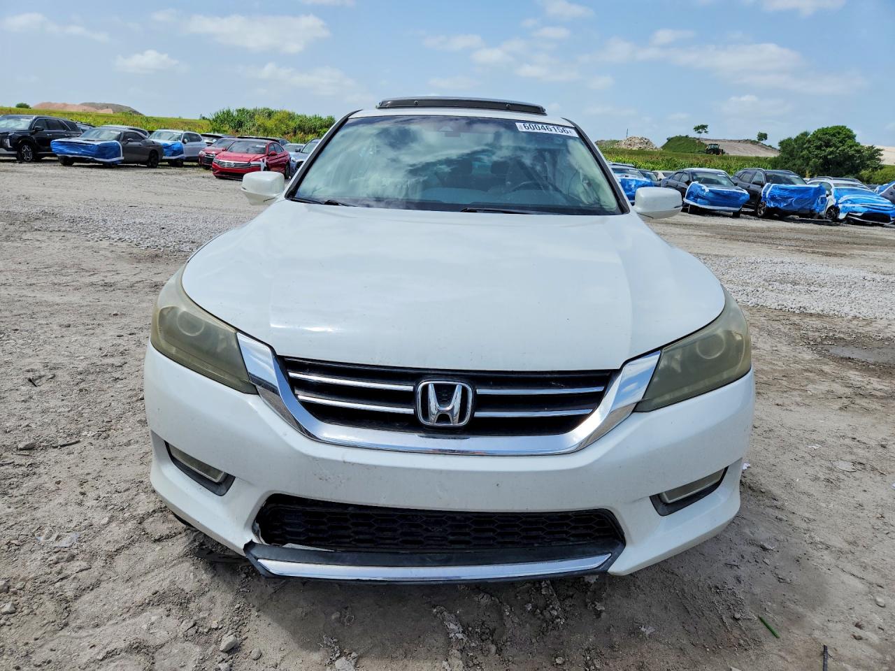 2013 Honda Accord Exl White vin: 1HGCR3F85DA013085
