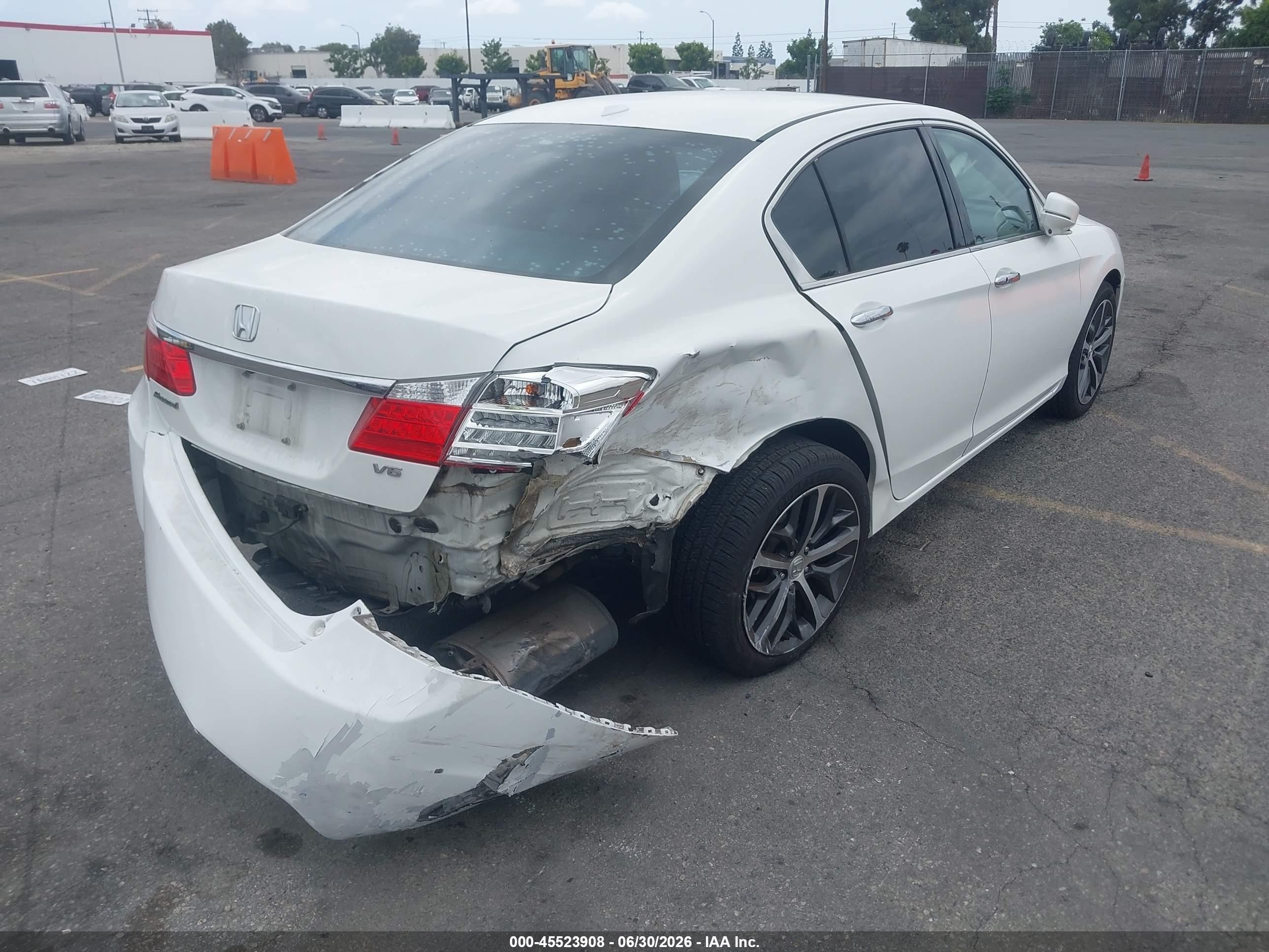 2013 Honda Accord Ex-l V-6 White vin: 1HGCR3F85DA034289