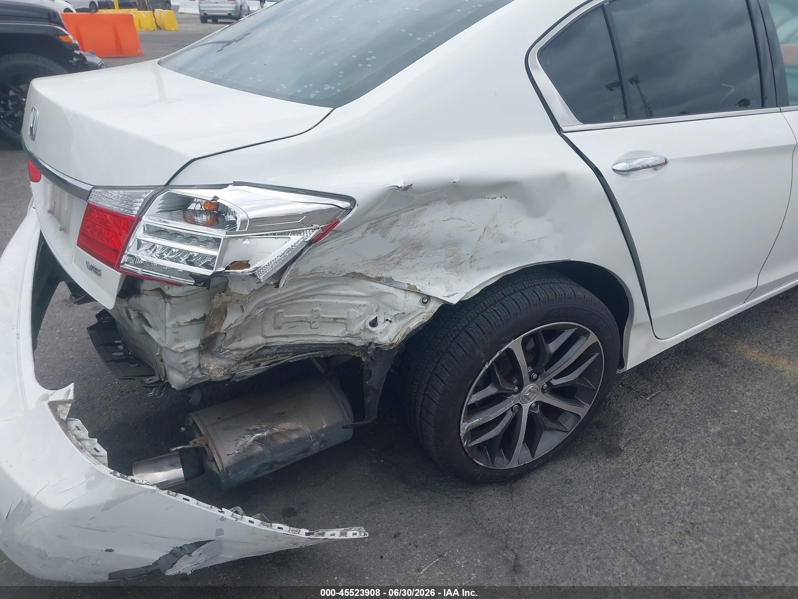 2013 Honda Accord Ex-l V-6 White vin: 1HGCR3F85DA034289
