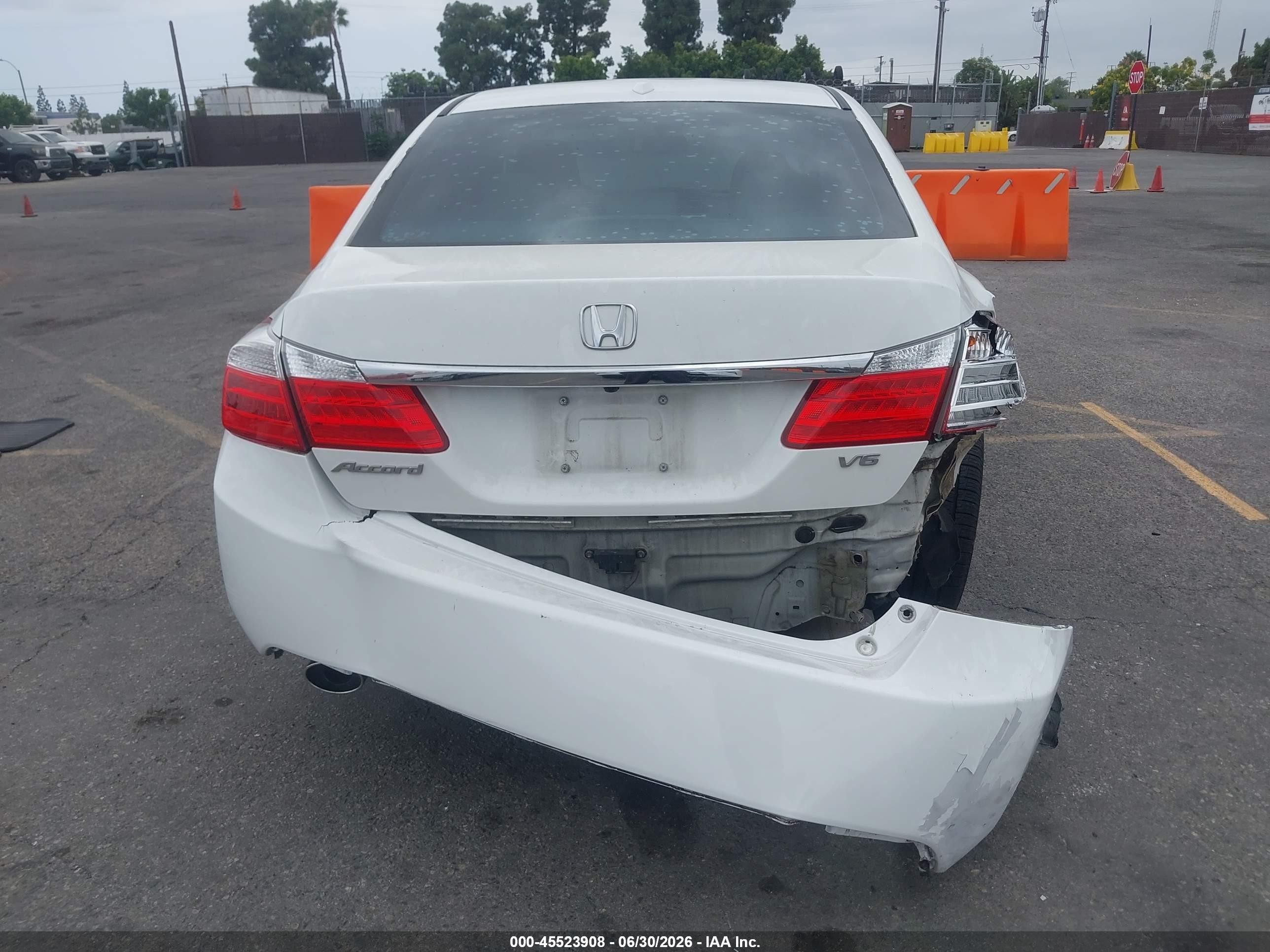 2013 Honda Accord Ex-l V-6 White vin: 1HGCR3F85DA034289