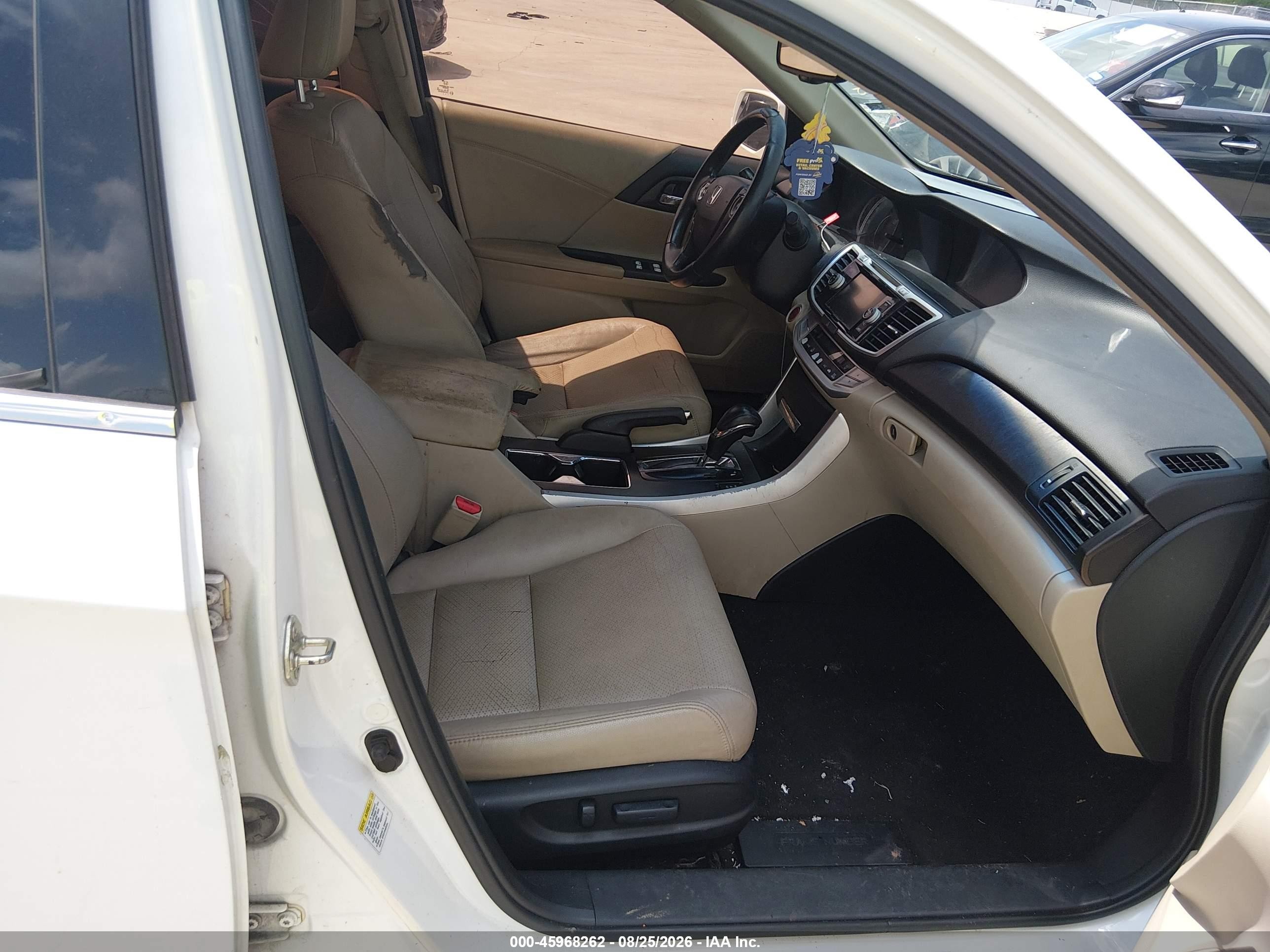 2013 Honda Accord Ex-l V-6 White vin: 1HGCR3F85DA047852