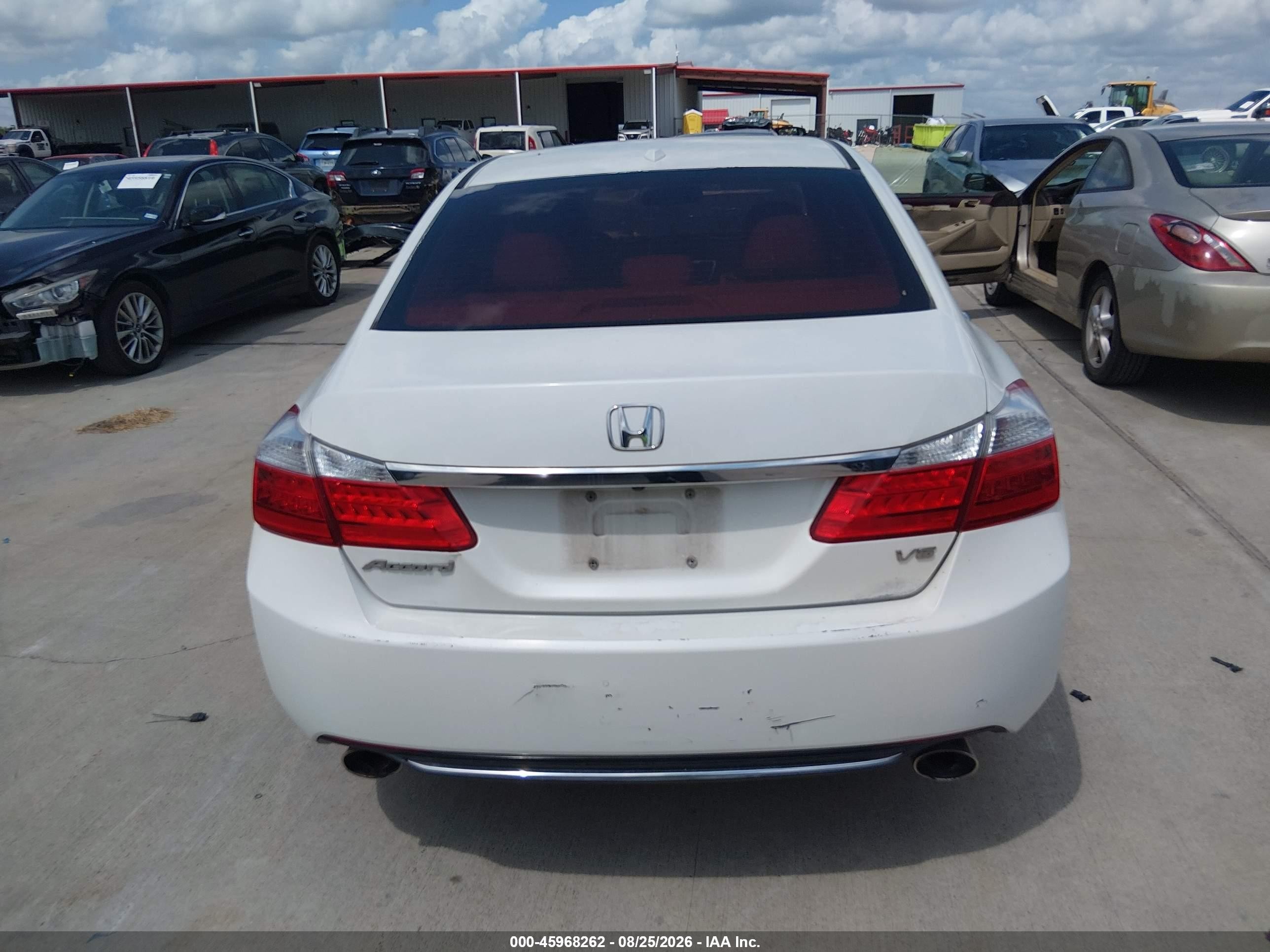 2013 Honda Accord Ex-l V-6 White vin: 1HGCR3F85DA047852