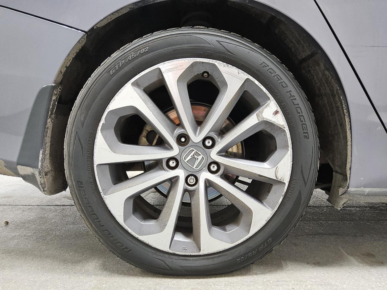 2015 Honda Accord Exl Gray vin: 1HGCR3F85FA010867 Damage: Right Rear Wheel, Curb Rash, > 12 Inches