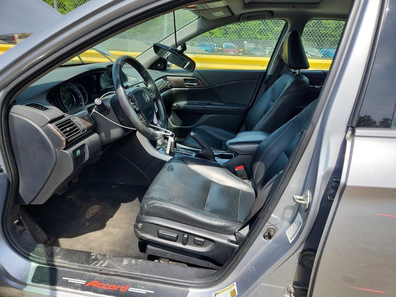 2017 Honda Accord Exl Silver vin: 1HGCR3F85HA010404