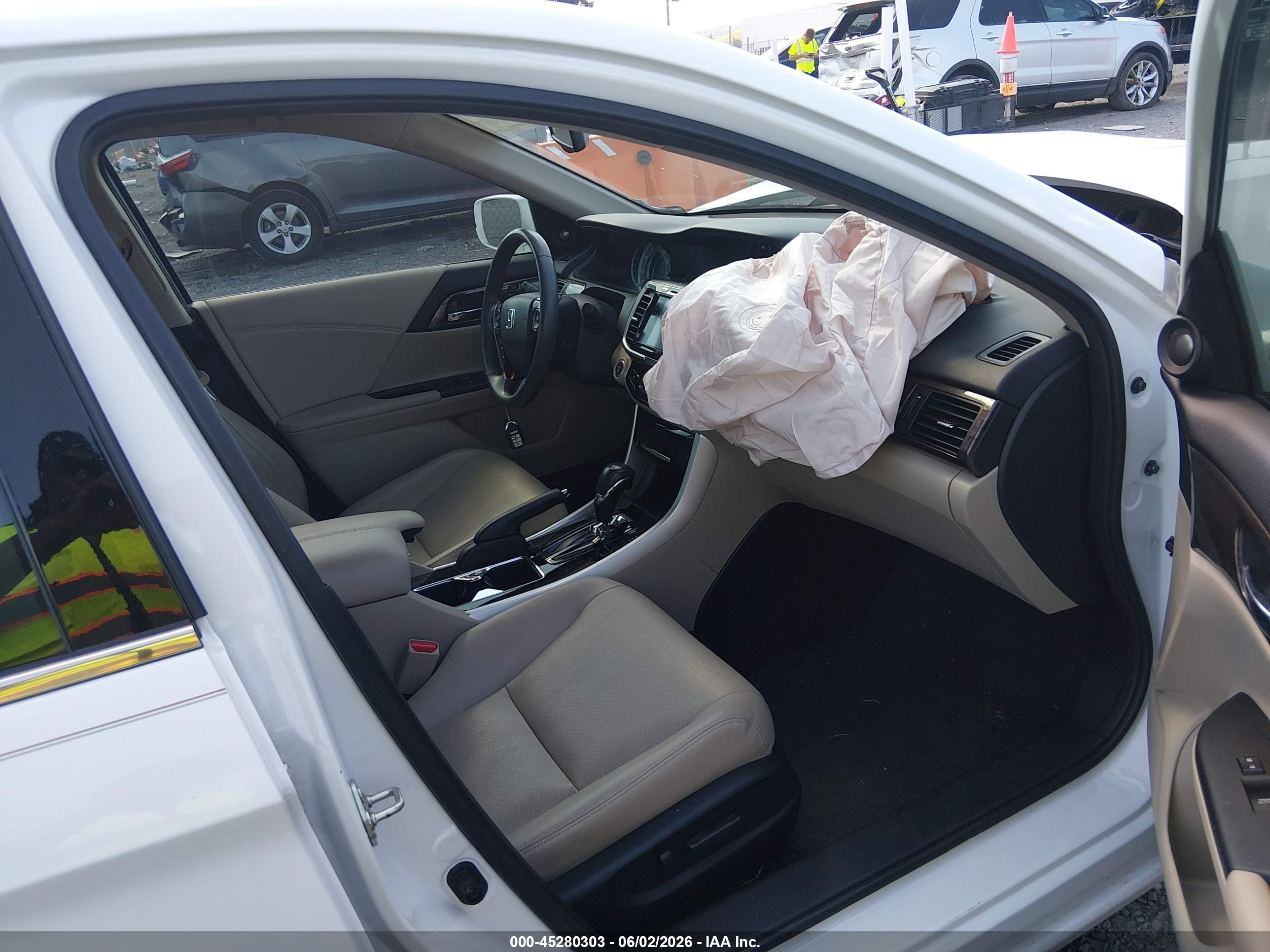 2017 Honda Accord Ex-l V6 Cream vin: 1HGCR3F85HA013108