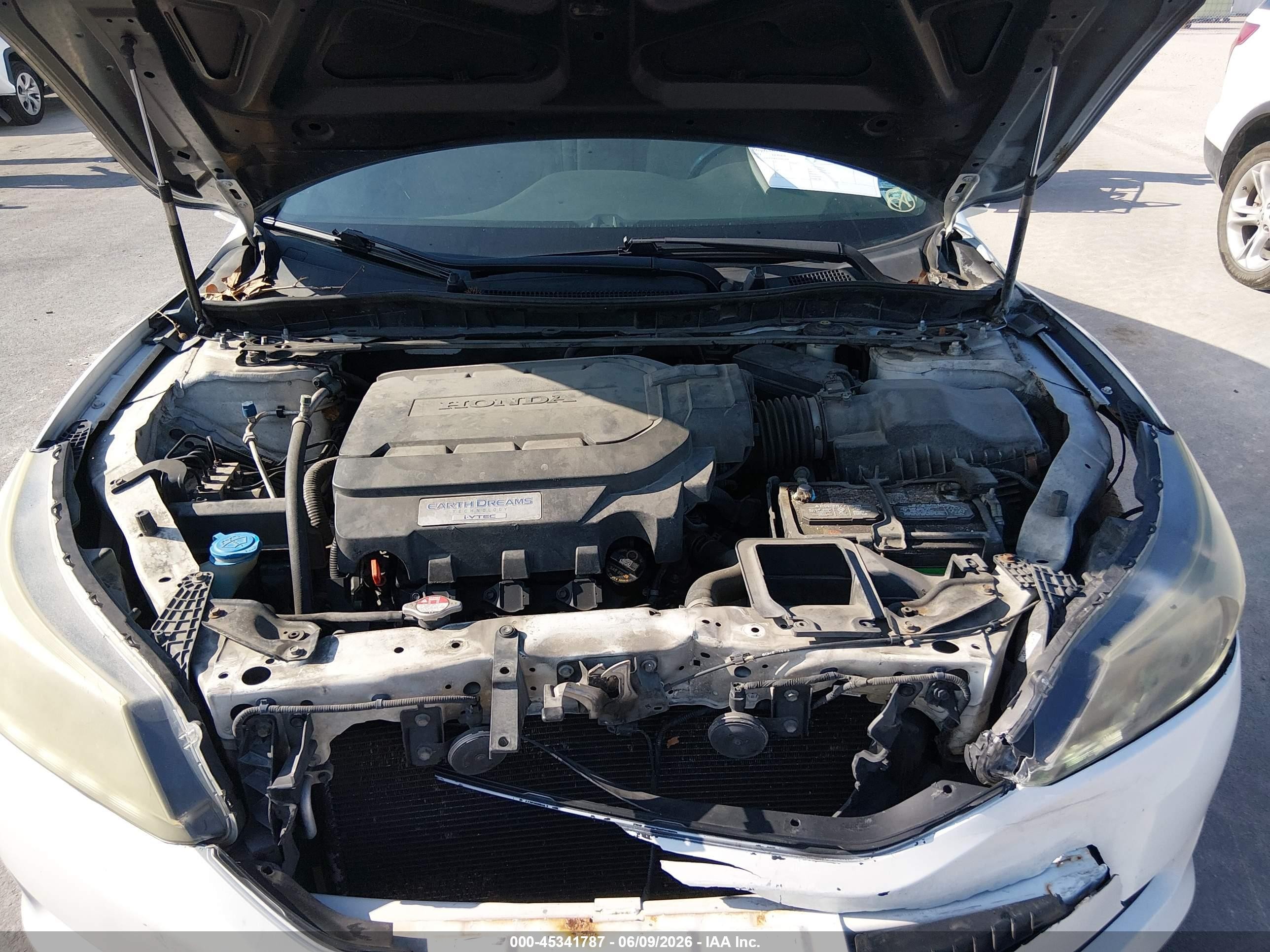 2013 Honda Accord Ex-l V-6 White vin: 1HGCR3F86DA005058