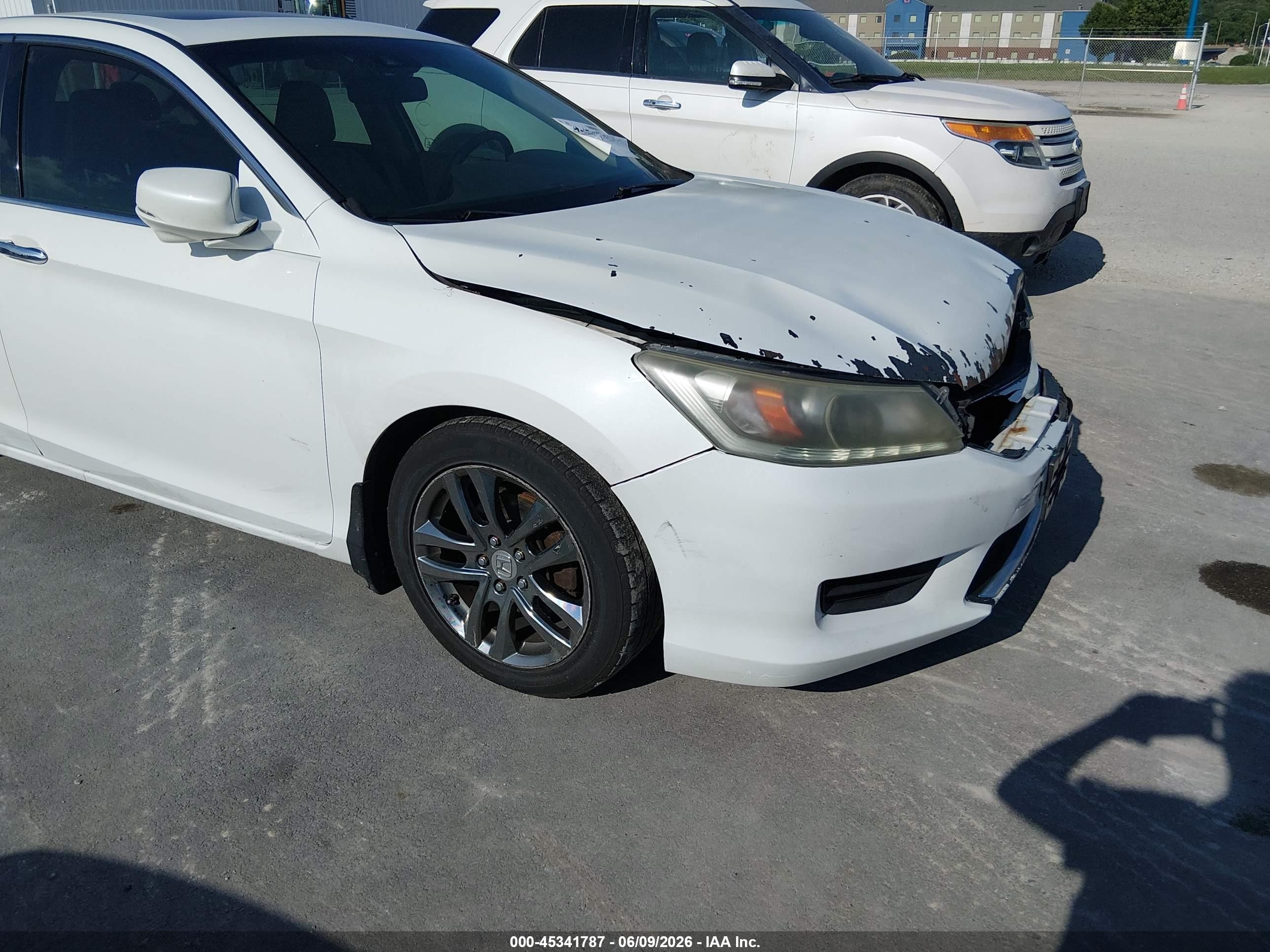 2013 Honda Accord Ex-l V-6 White vin: 1HGCR3F86DA005058