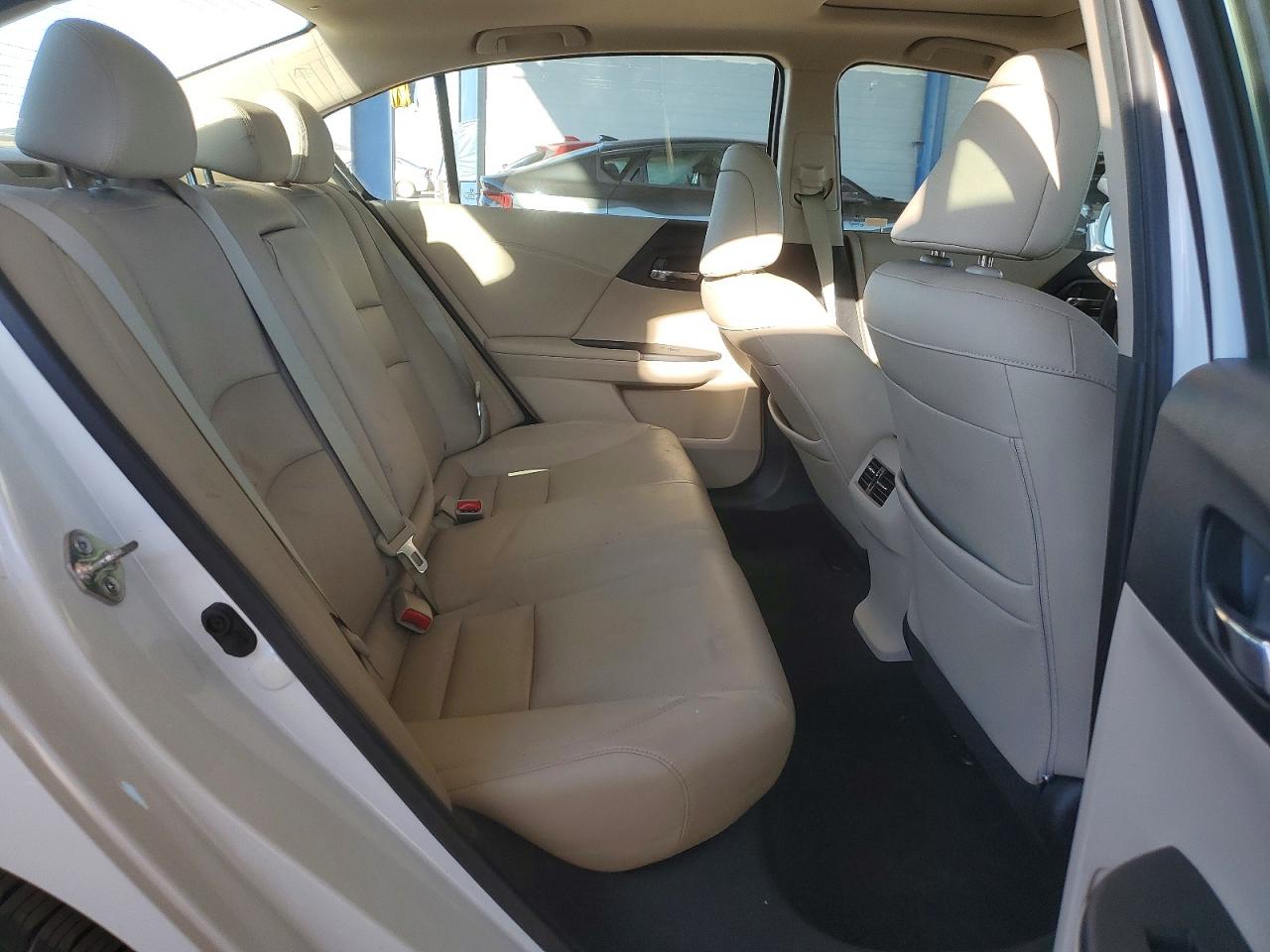 2015 Honda Accord Exl White vin: 1HGCR3F86FA009100