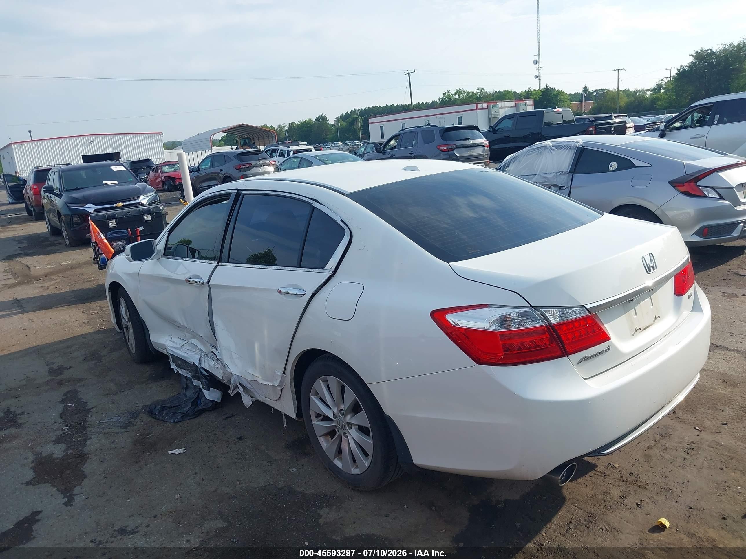 2015 Honda Accord Ex-l V-6 White vin: 1HGCR3F86FA017617