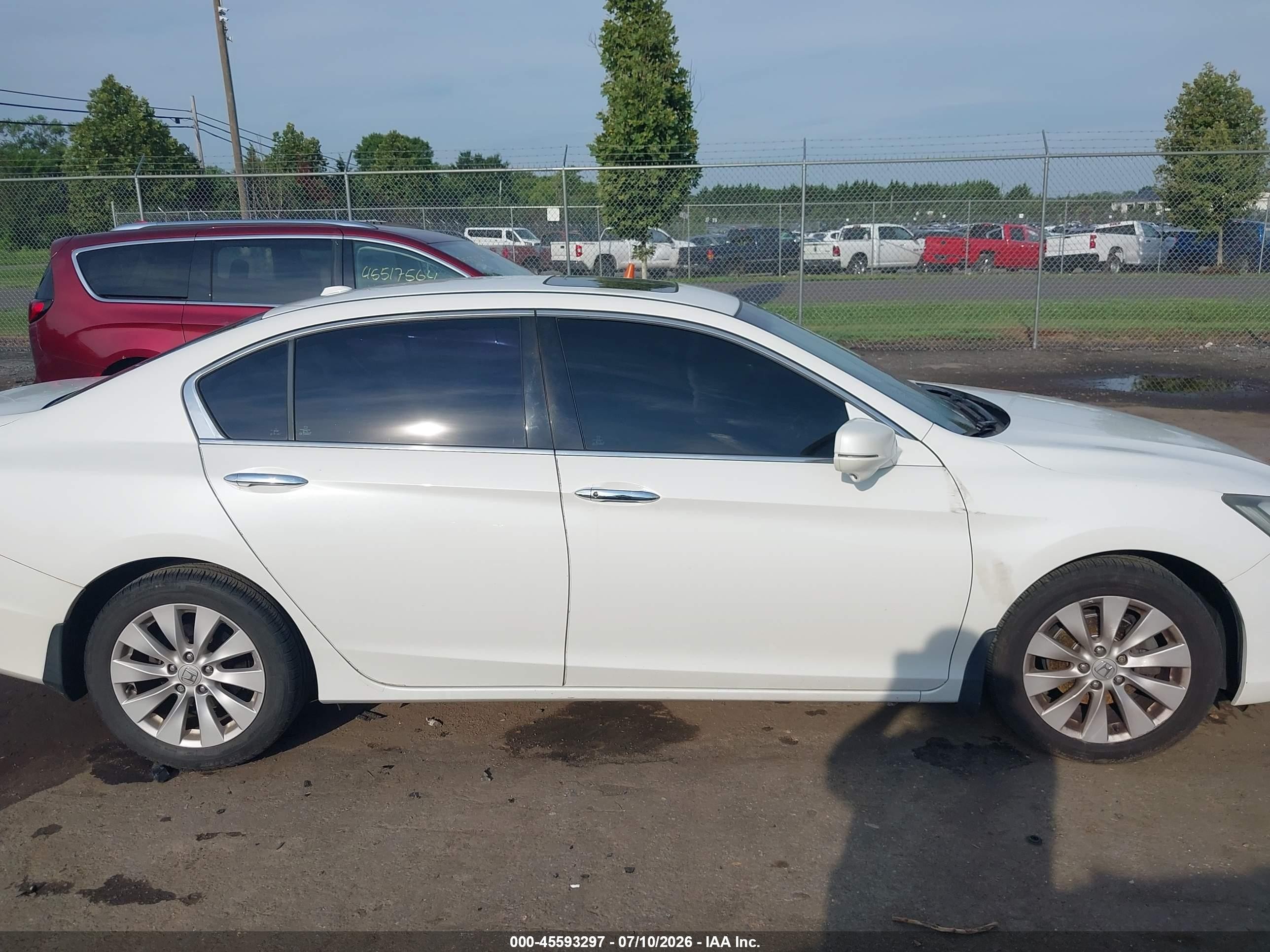 2015 Honda Accord Ex-l V-6 White vin: 1HGCR3F86FA017617
