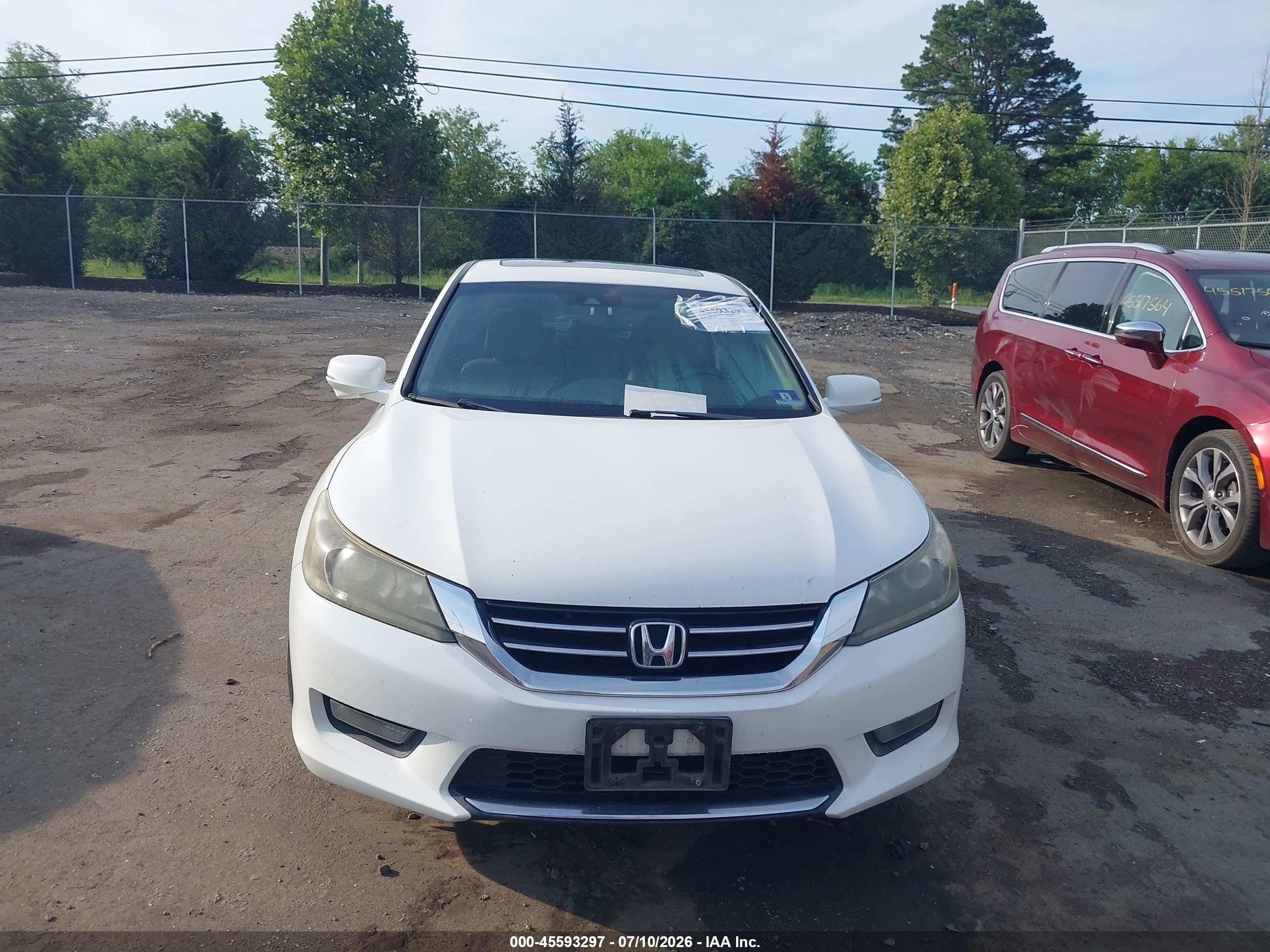 2015 Honda Accord Ex-l V-6 White vin: 1HGCR3F86FA017617