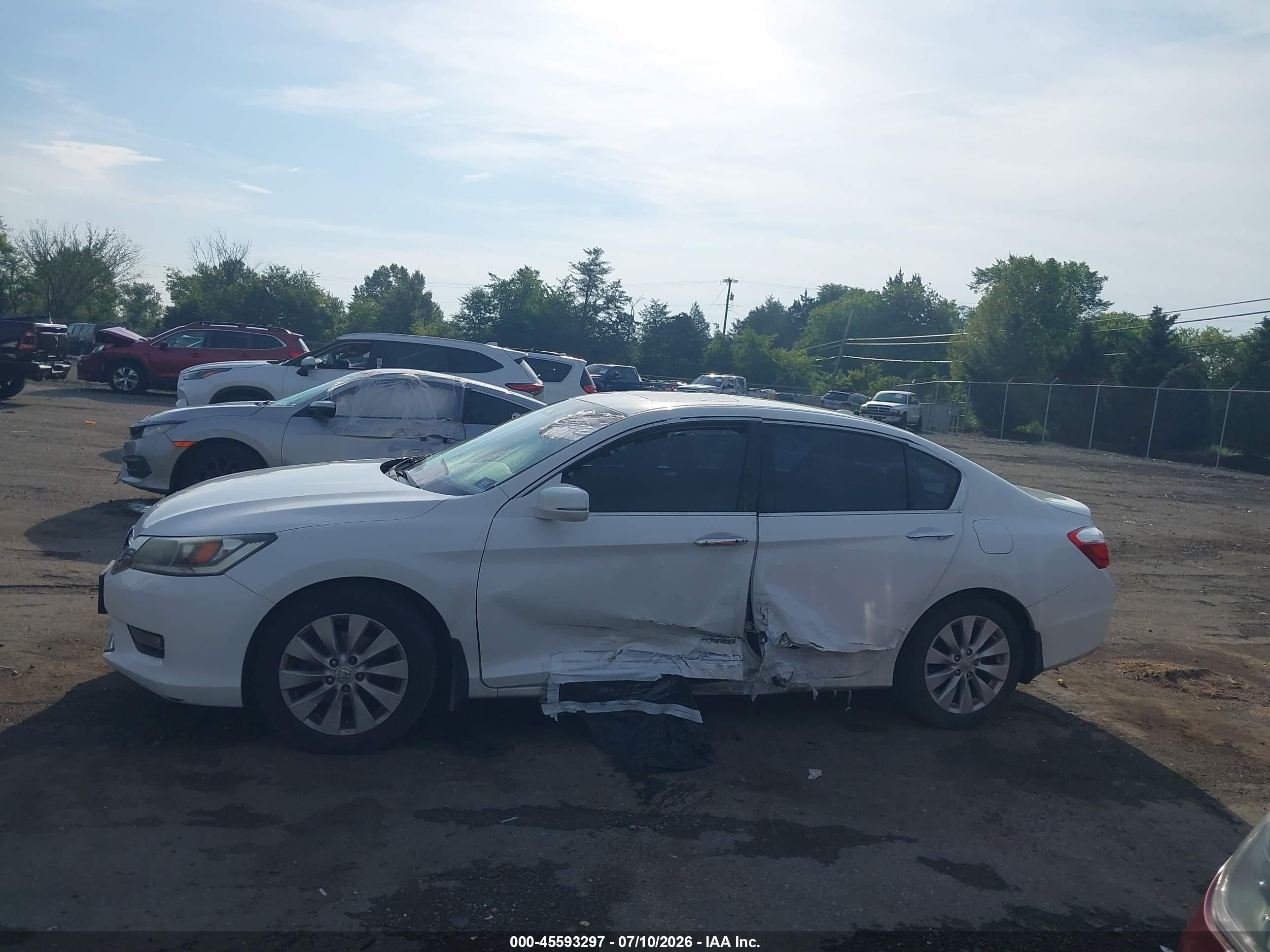 2015 Honda Accord Ex-l V-6 White vin: 1HGCR3F86FA017617