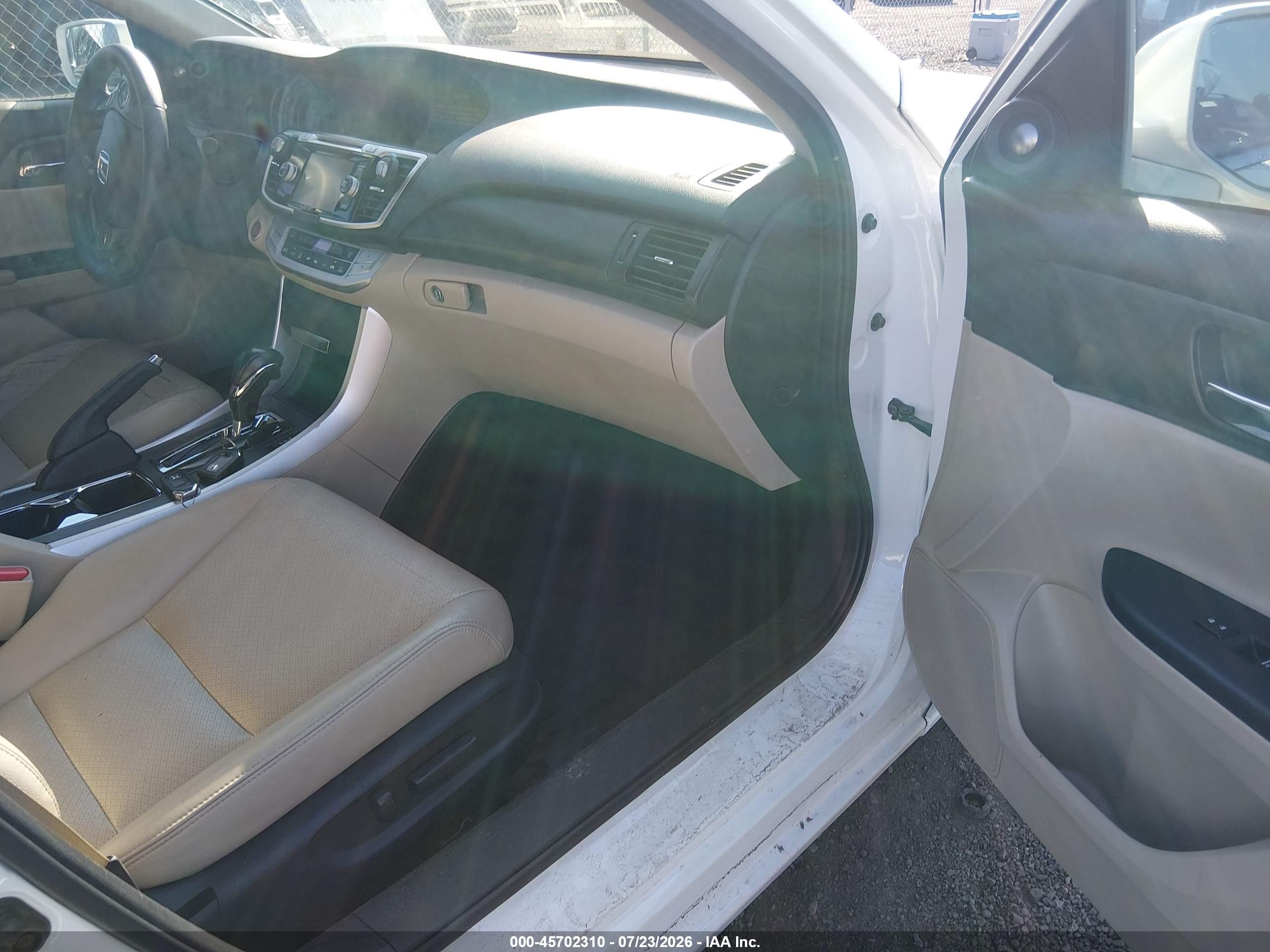 2015 Honda Accord Ex-l V-6 White vin: 1HGCR3F86FA026334