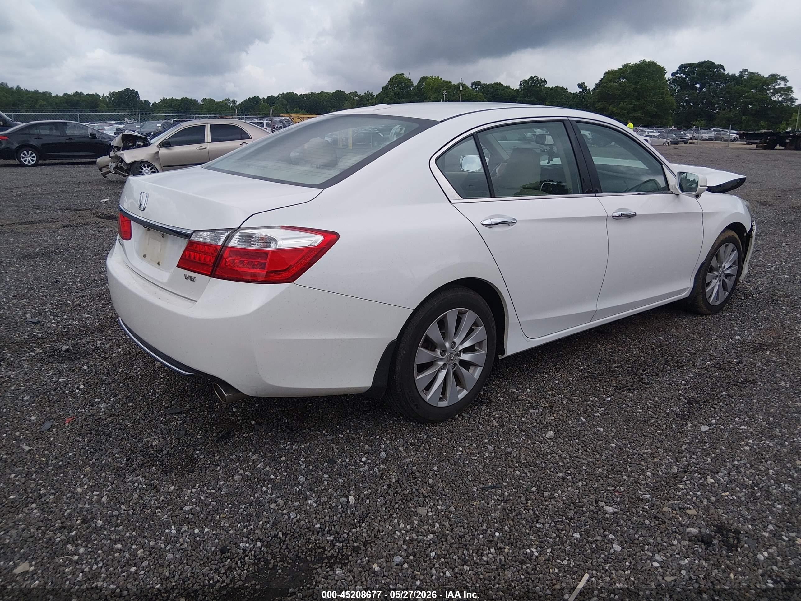 2015 Honda Accord Ex-l V-6 White vin: 1HGCR3F86FA032425
