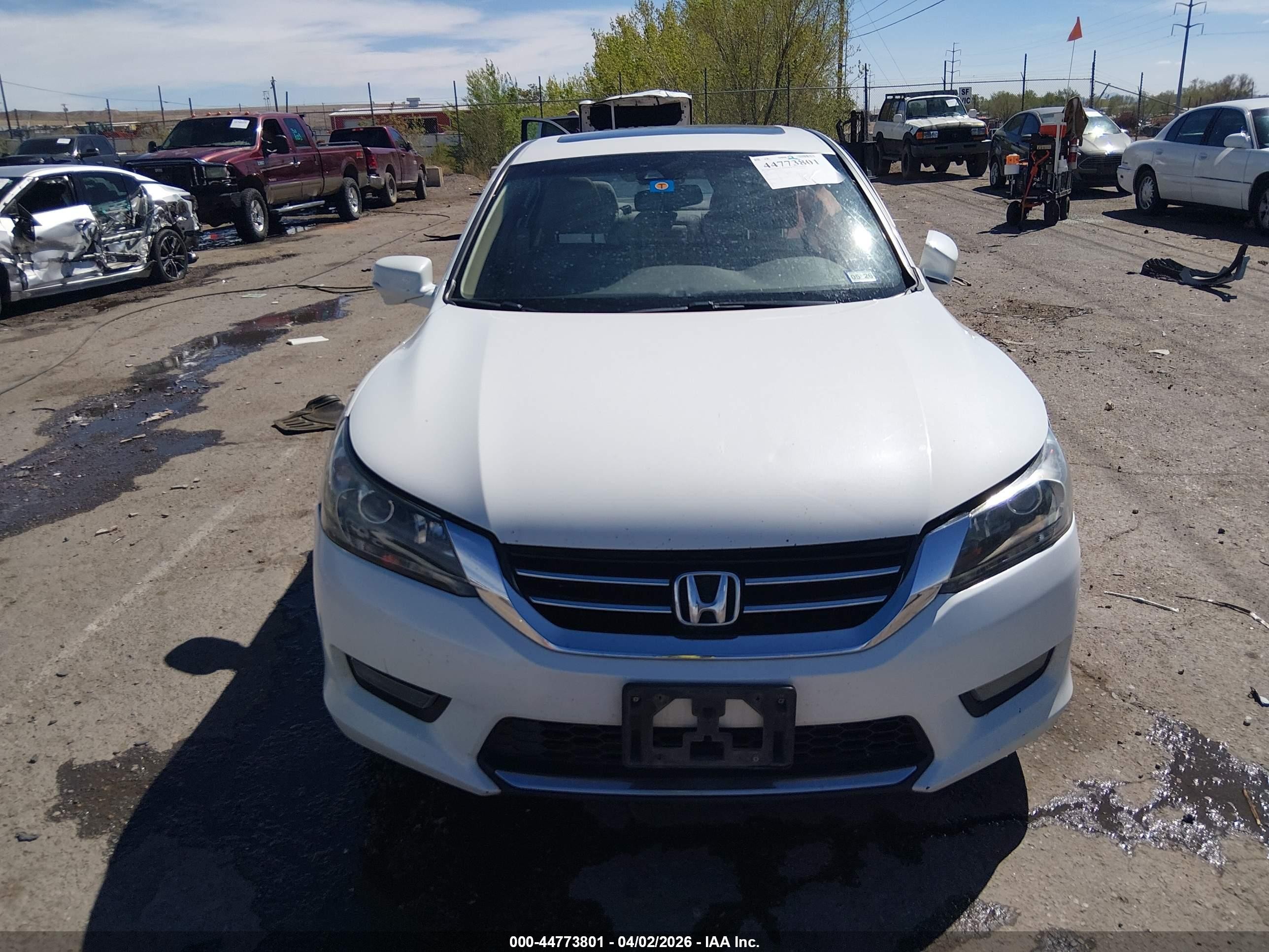 2015 Honda Accord Ex-l V-6 White vin: 1HGCR3F86FA035194