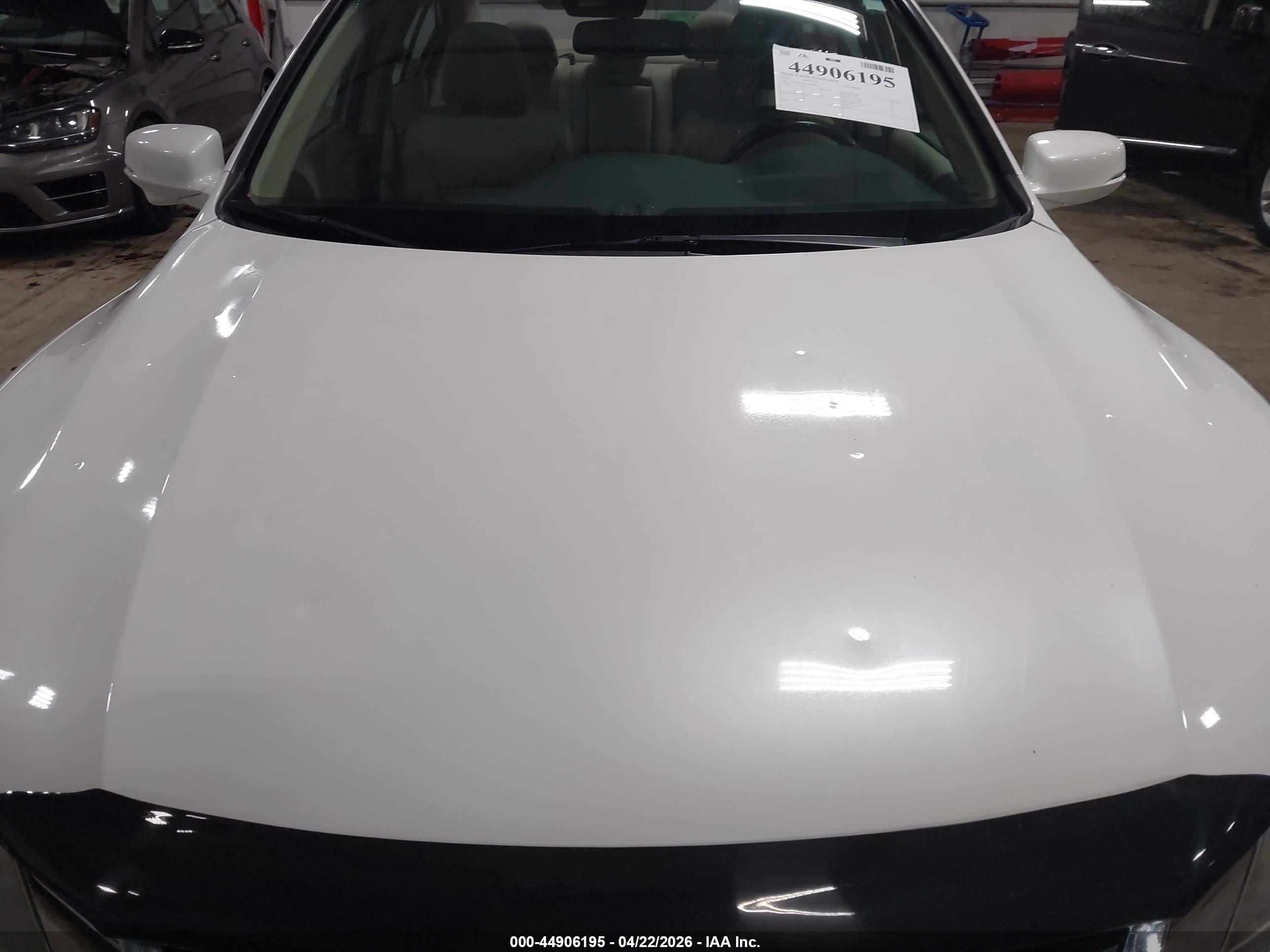 2013 Honda Accord Ex-l V-6 White vin: 1HGCR3F87DA000175