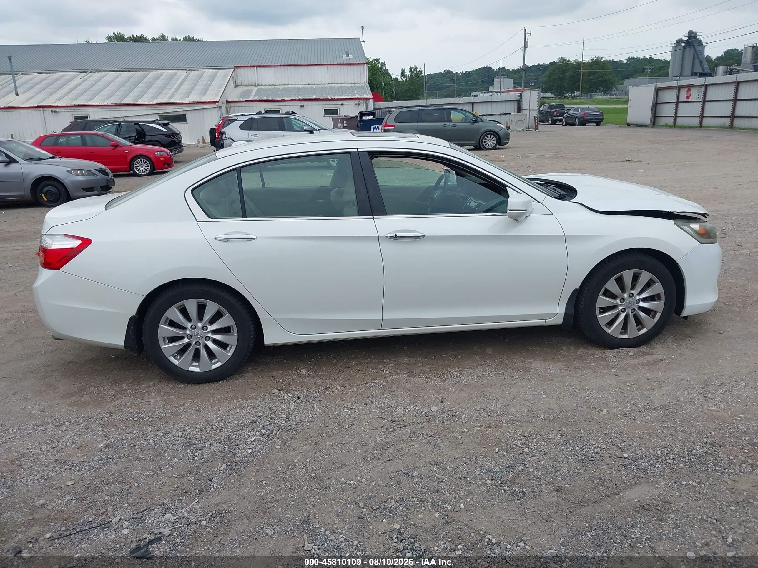 2013 Honda Accord Ex-l V-6 White vin: 1HGCR3F87DA001133