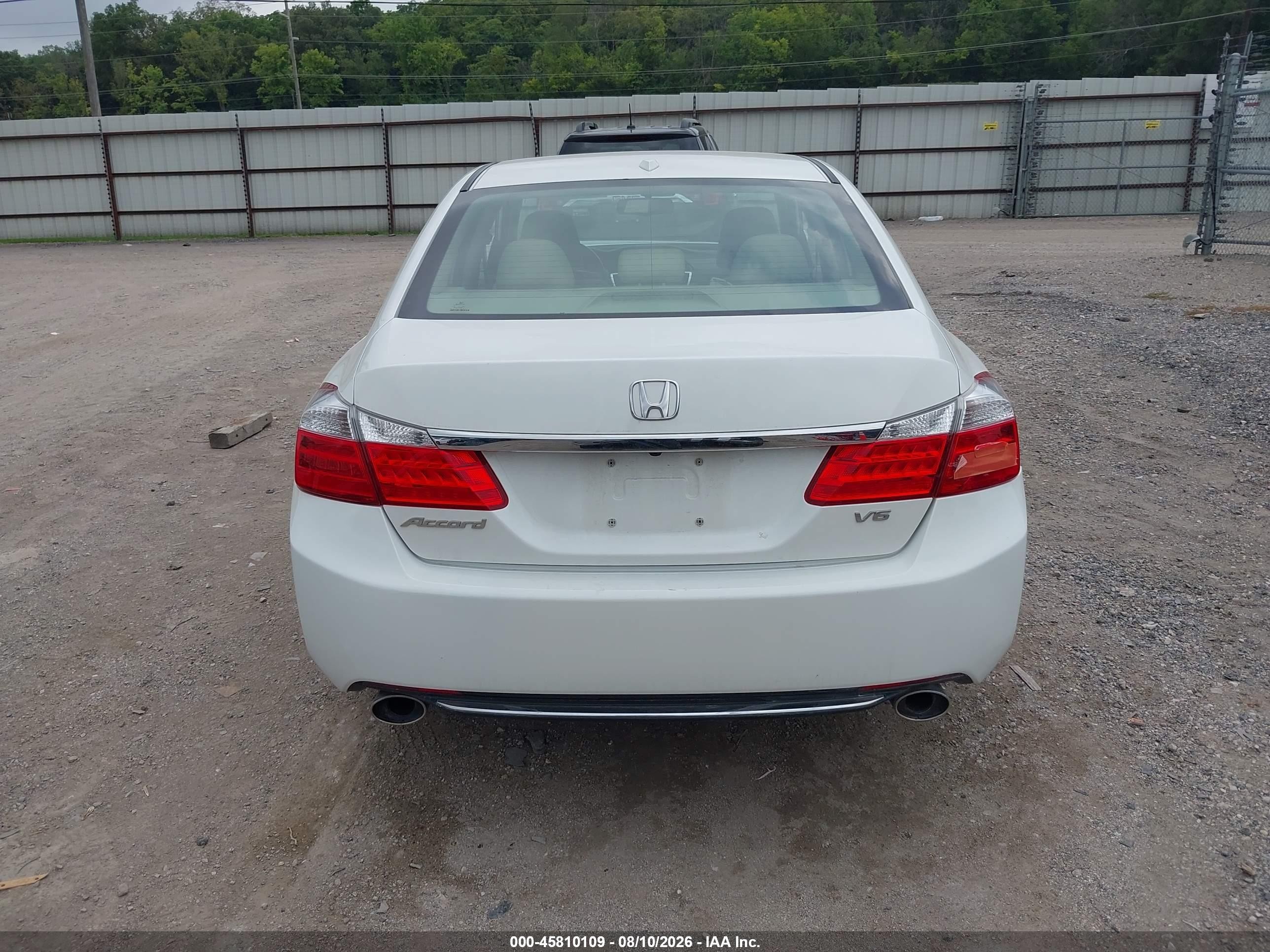 2013 Honda Accord Ex-l V-6 White vin: 1HGCR3F87DA001133