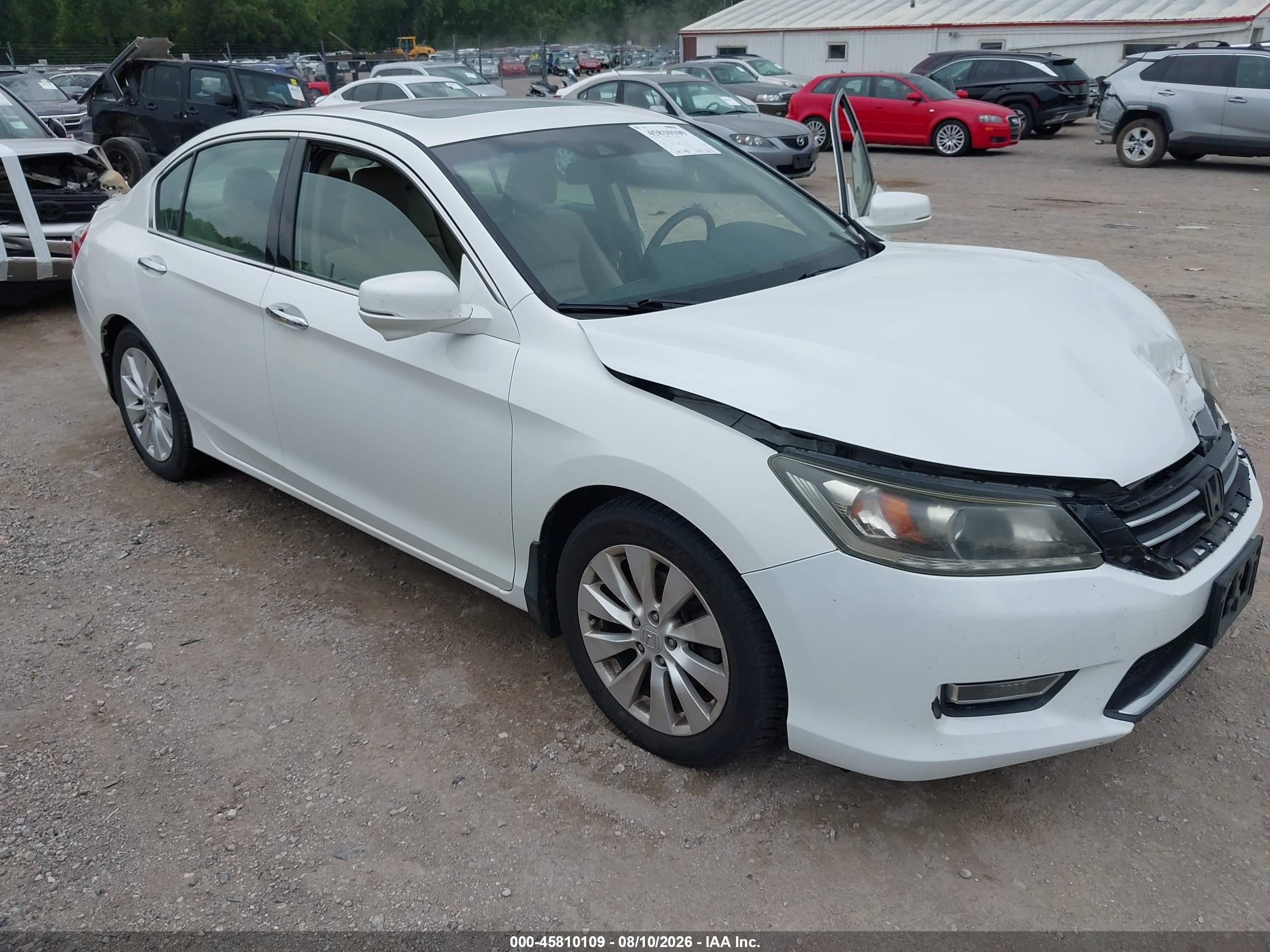 2013 Honda Accord Ex-l V-6 White vin: 1HGCR3F87DA001133