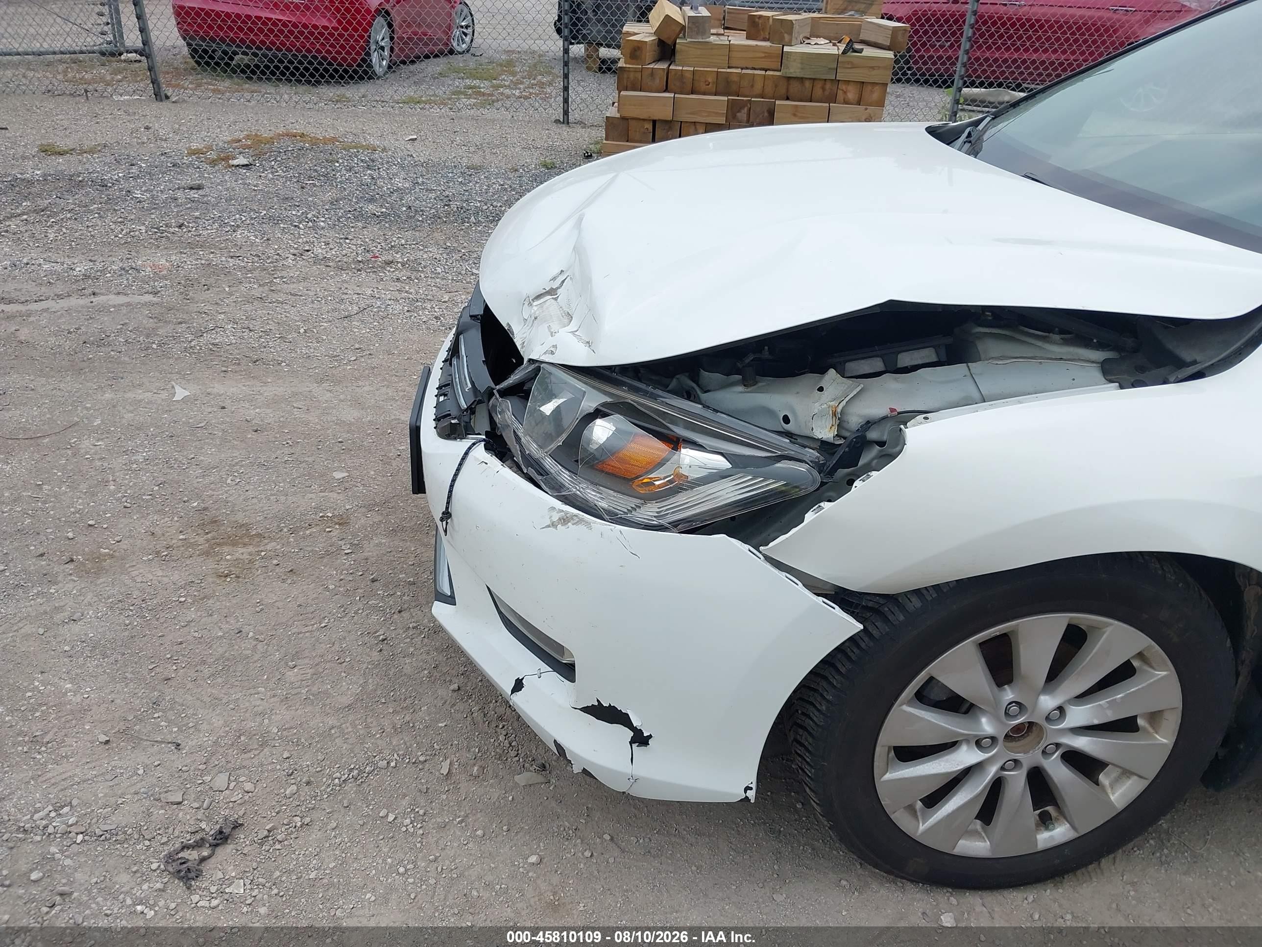 2013 Honda Accord Ex-l V-6 White vin: 1HGCR3F87DA001133