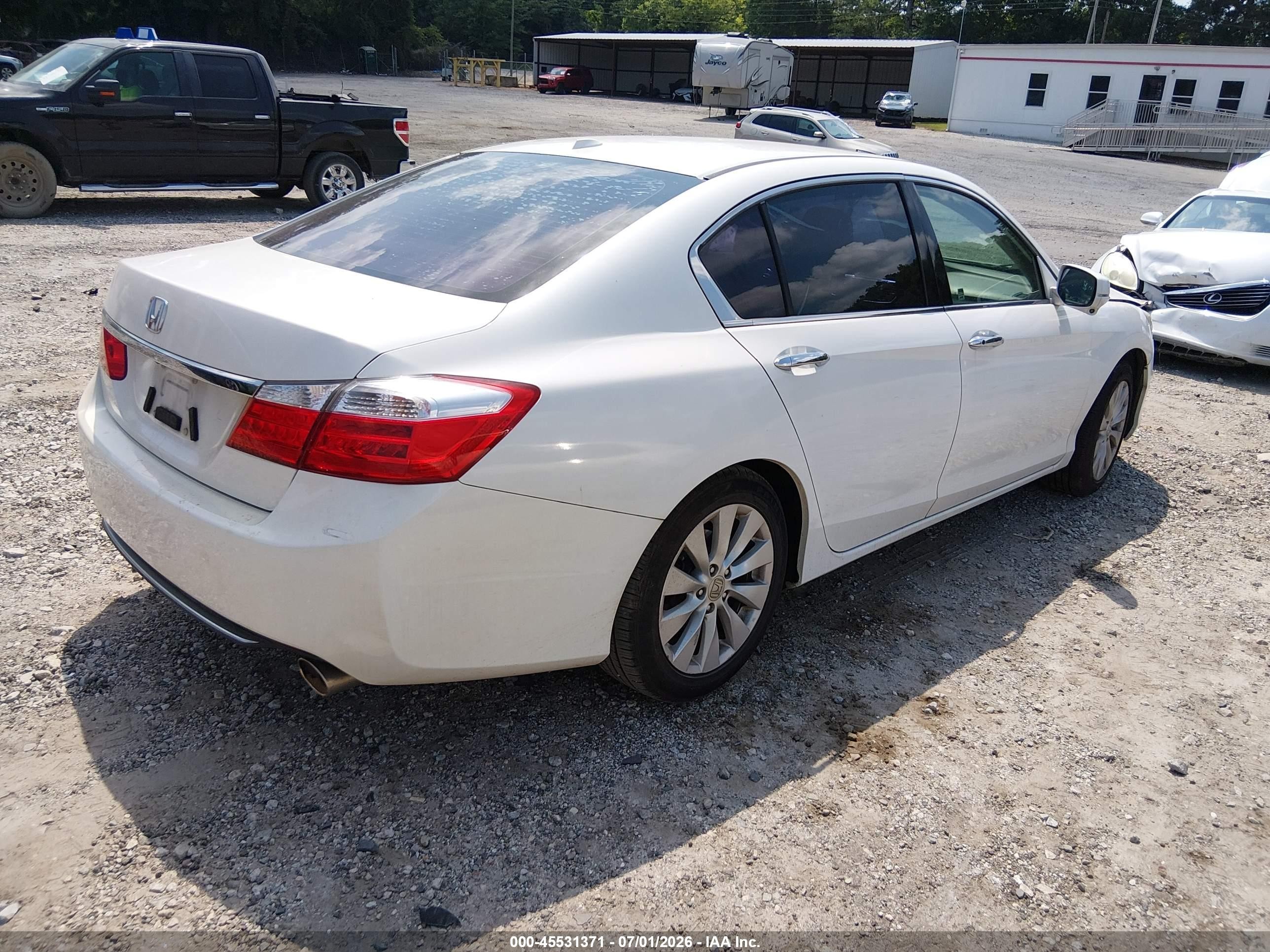 2013 Honda Accord Ex-l V-6 White vin: 1HGCR3F87DA003545